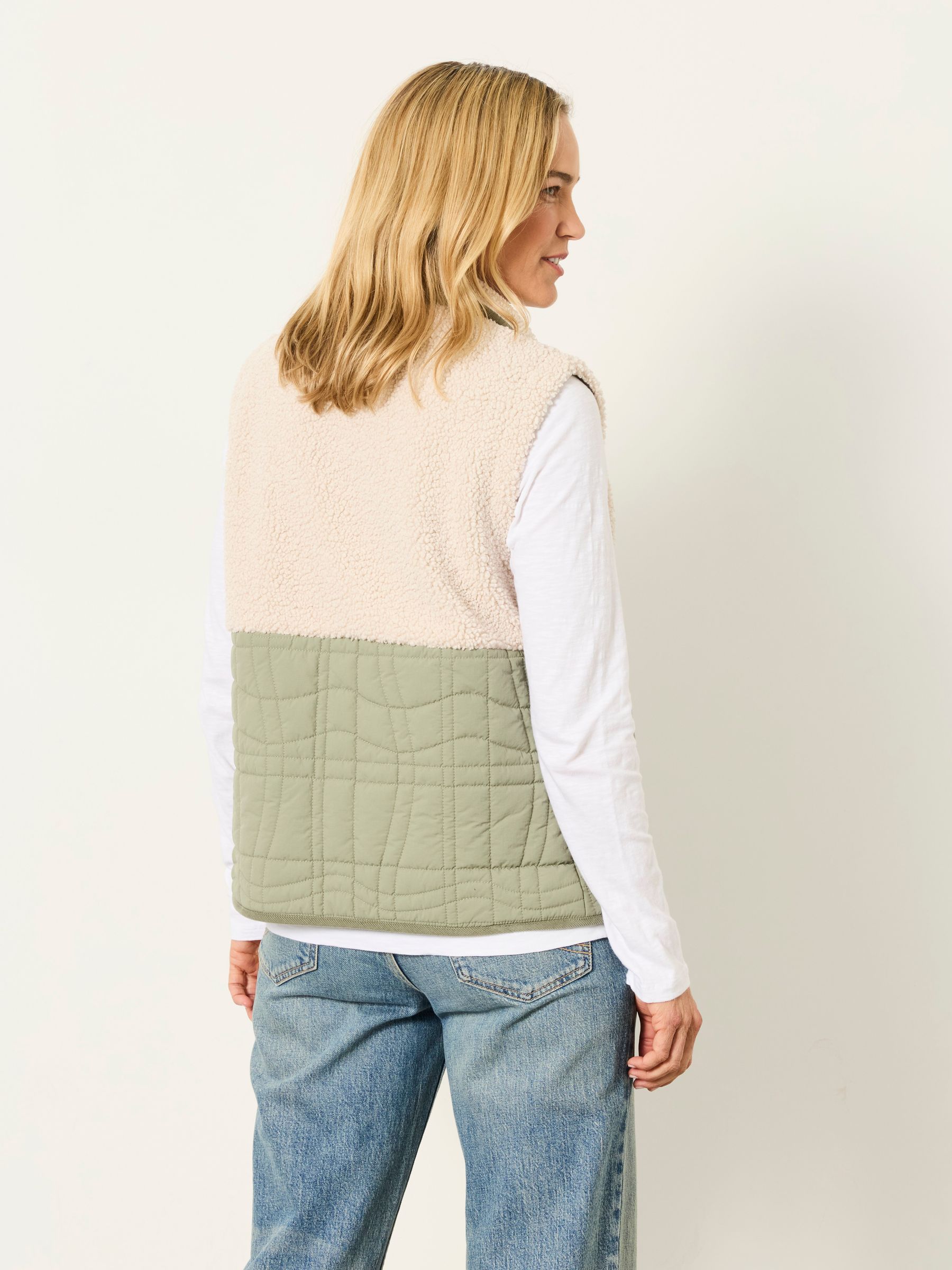 Bexley Green Padded Gilet - Image 2 of 6 Bexley Green Padded Gilet - Image 2 of 6