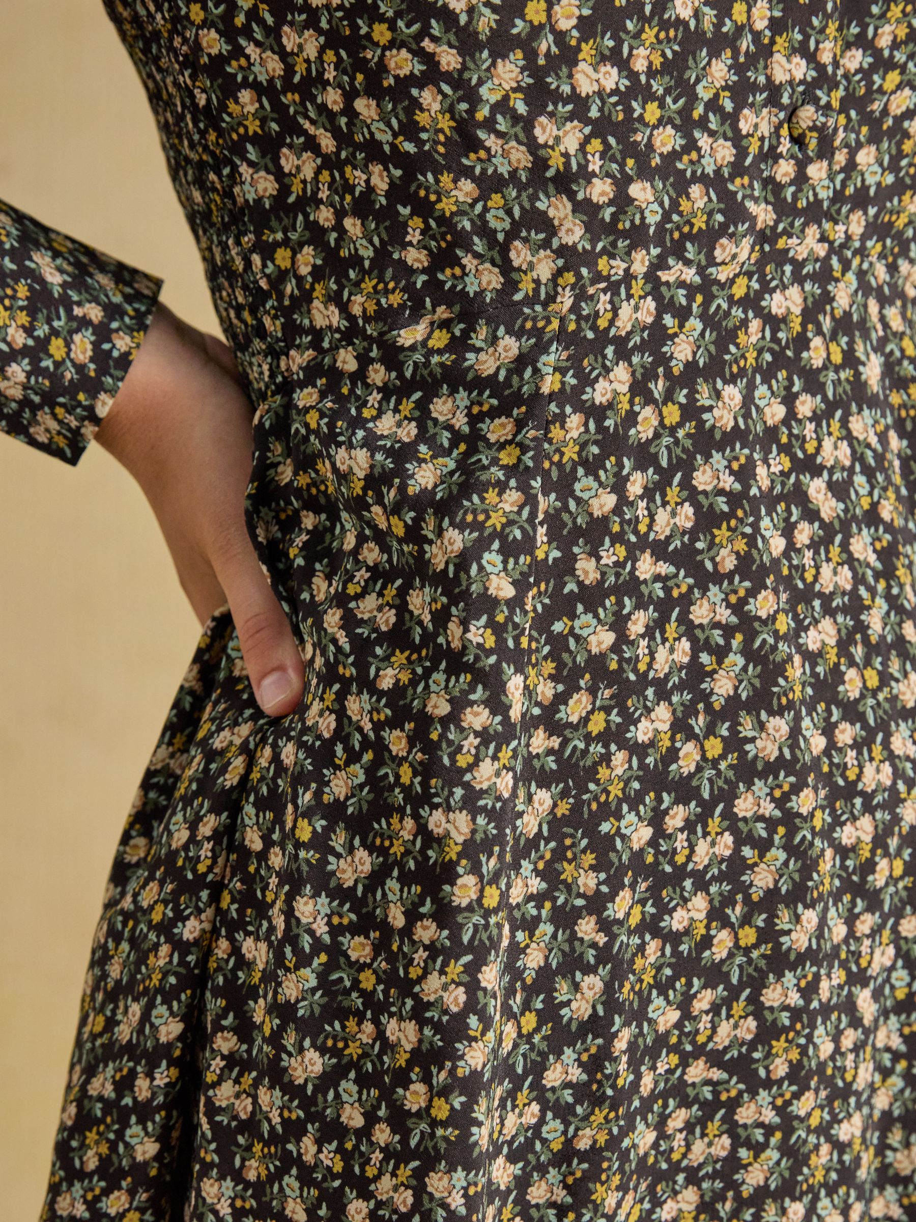 Sienna Navy Ditsy Short Smocked Shirt Dress - Image 4 of 7