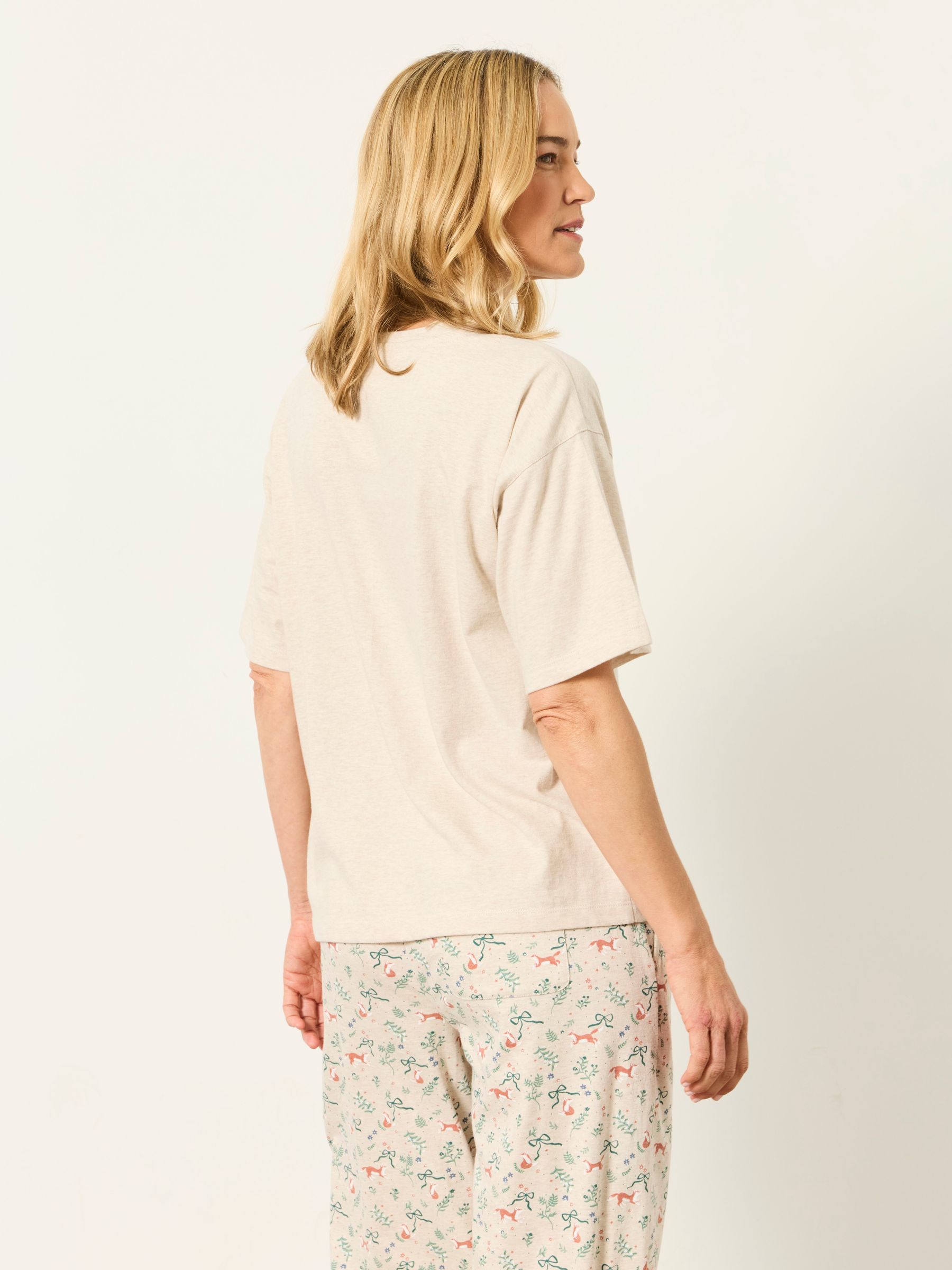 Oatmeal Fox Graphic Graphic Tee - Image 2 of 6