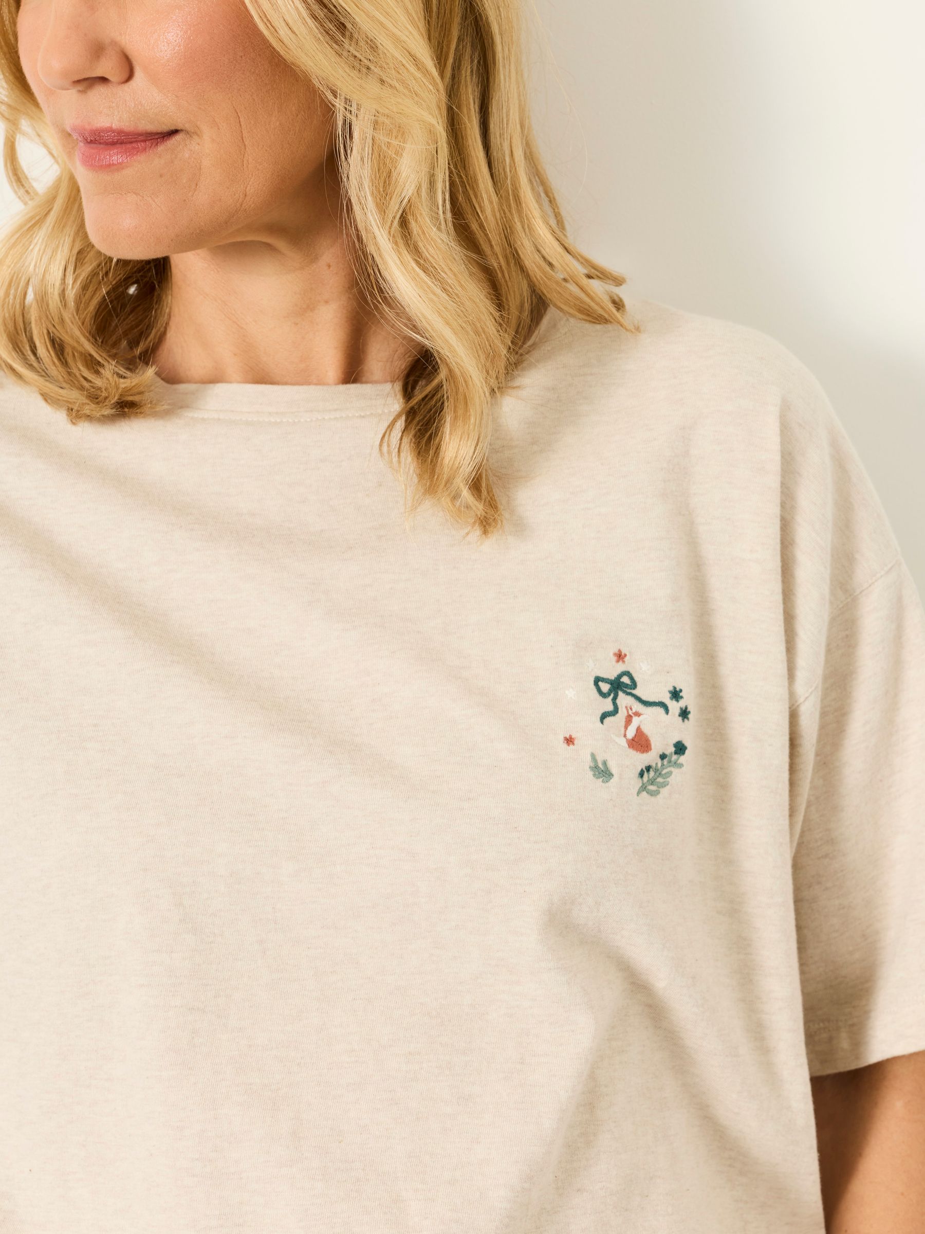 Oatmeal Fox Graphic Graphic Tee - Image 3 of 6