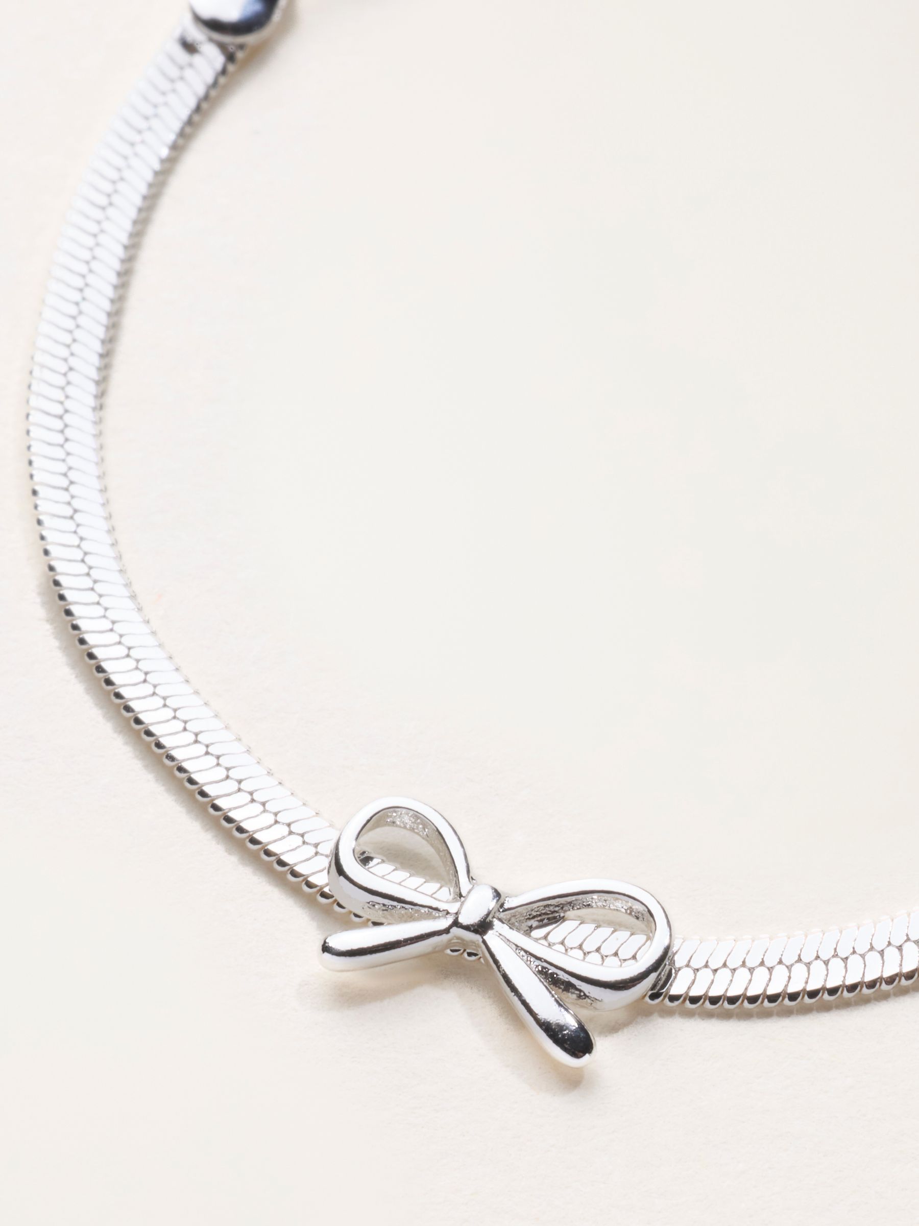 Silver Tone Bow Bracelet - Image 2 of 5 Silver Tone Bow Bracelet - Image 2 of 5