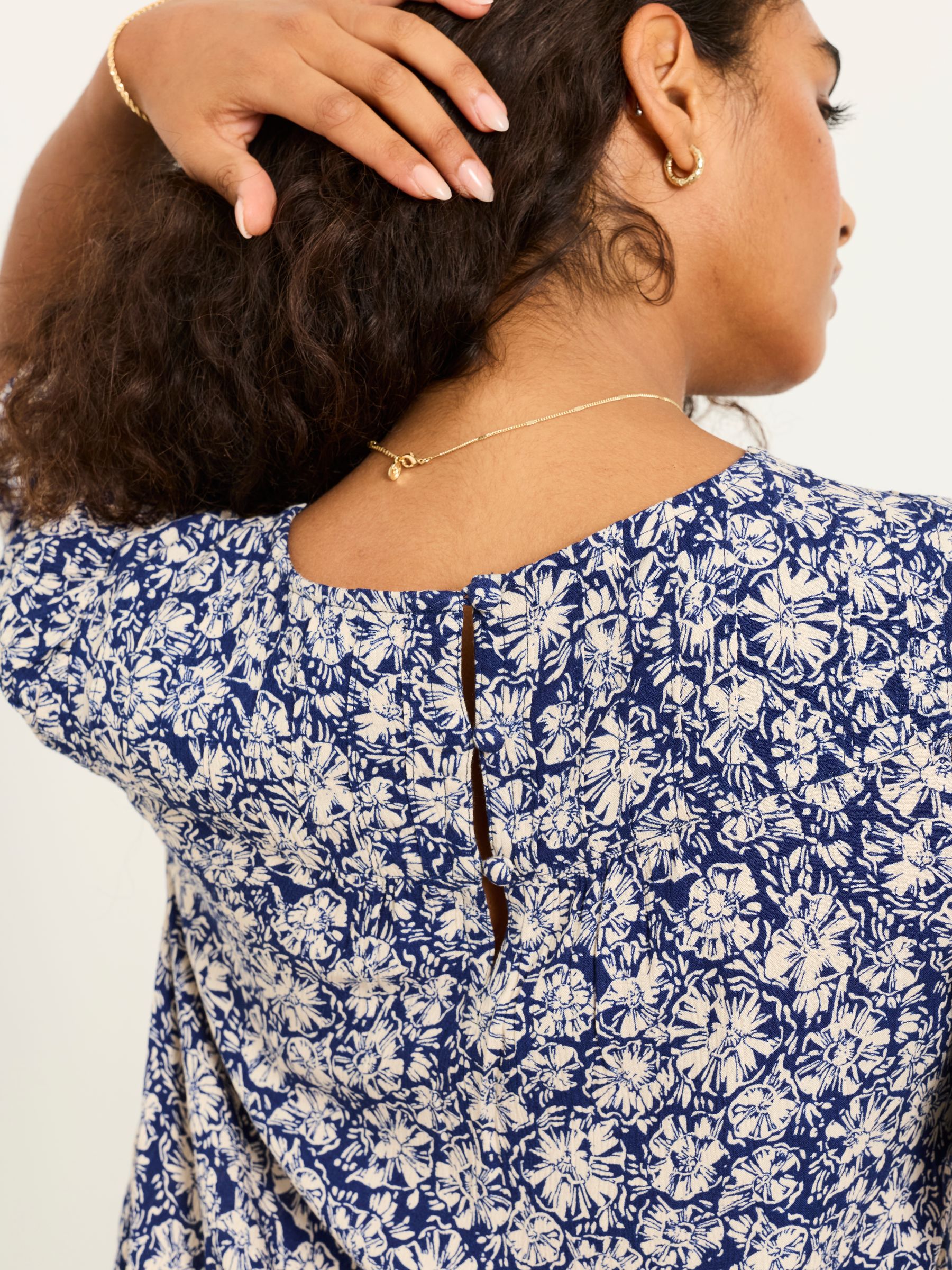 Lyndy Blue Shells Regular Blouse - Image 4 of 7
