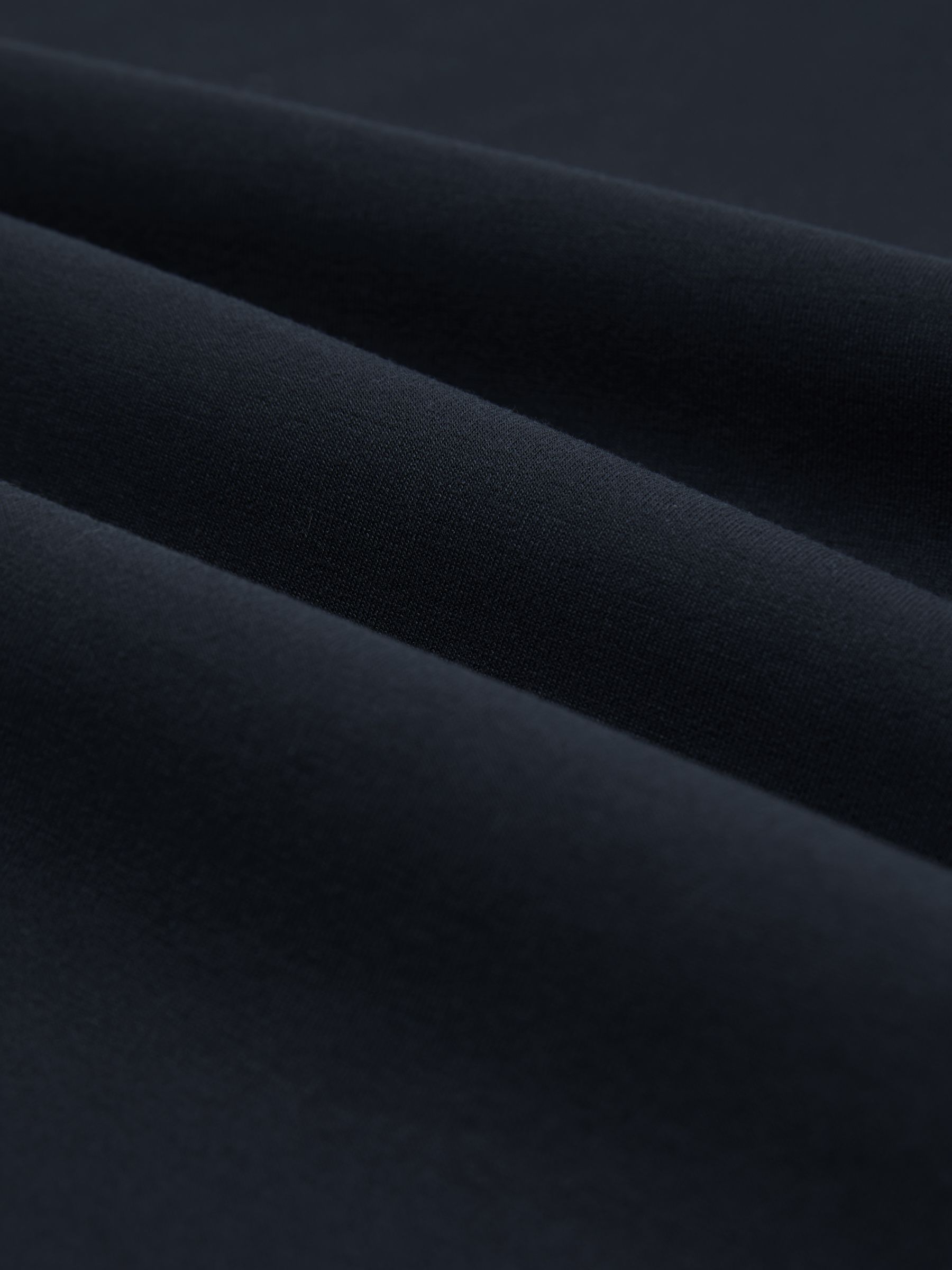 Premium-Interlock Modern-Fit T-Shirt in Airforce Blue - image 3