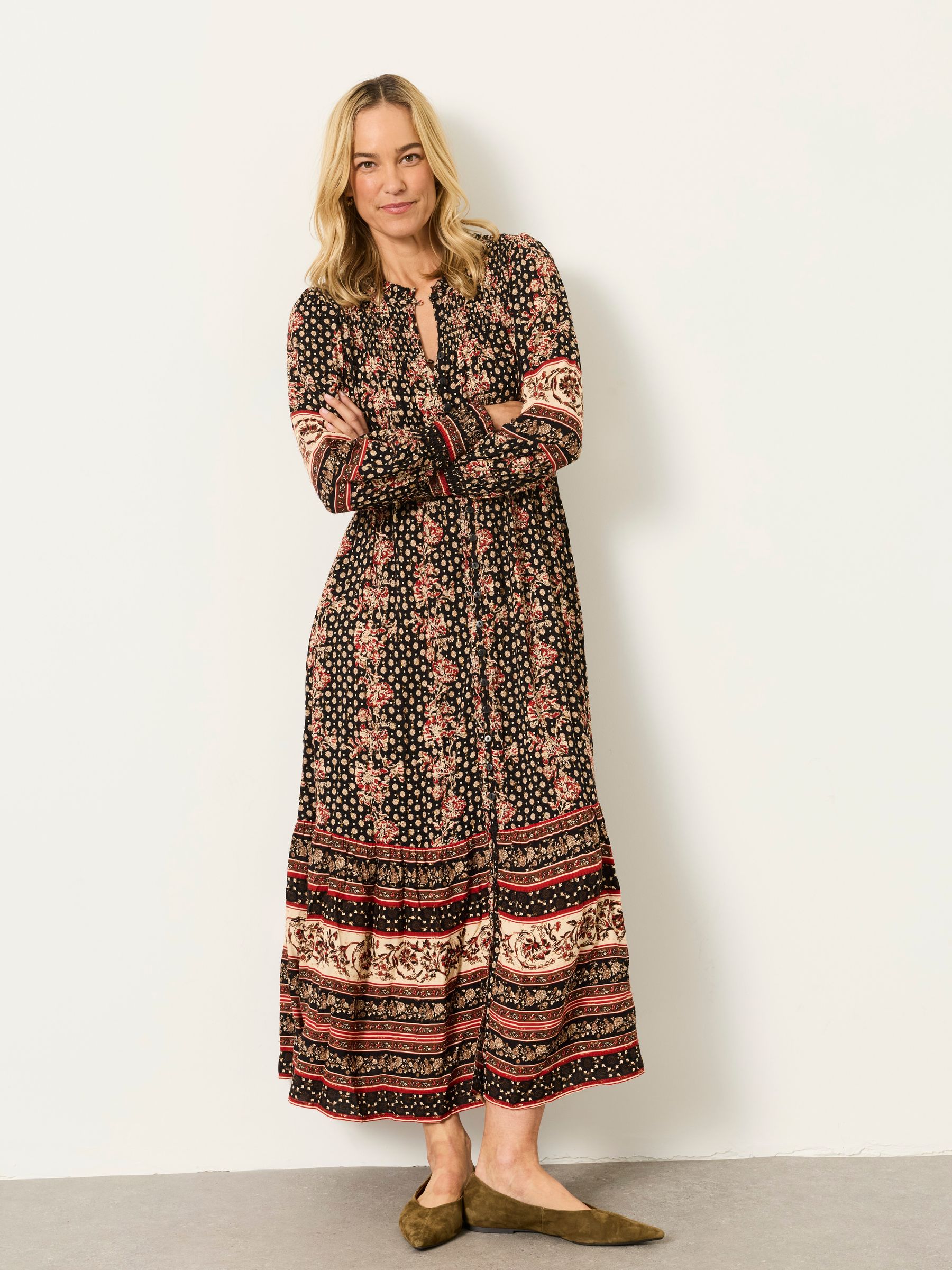 Isabella Black/Red Floral Petite Maxi Dress - Image 2 of 7 Isabella Black/Red Floral Petite Maxi Dress - Image 2 of 7