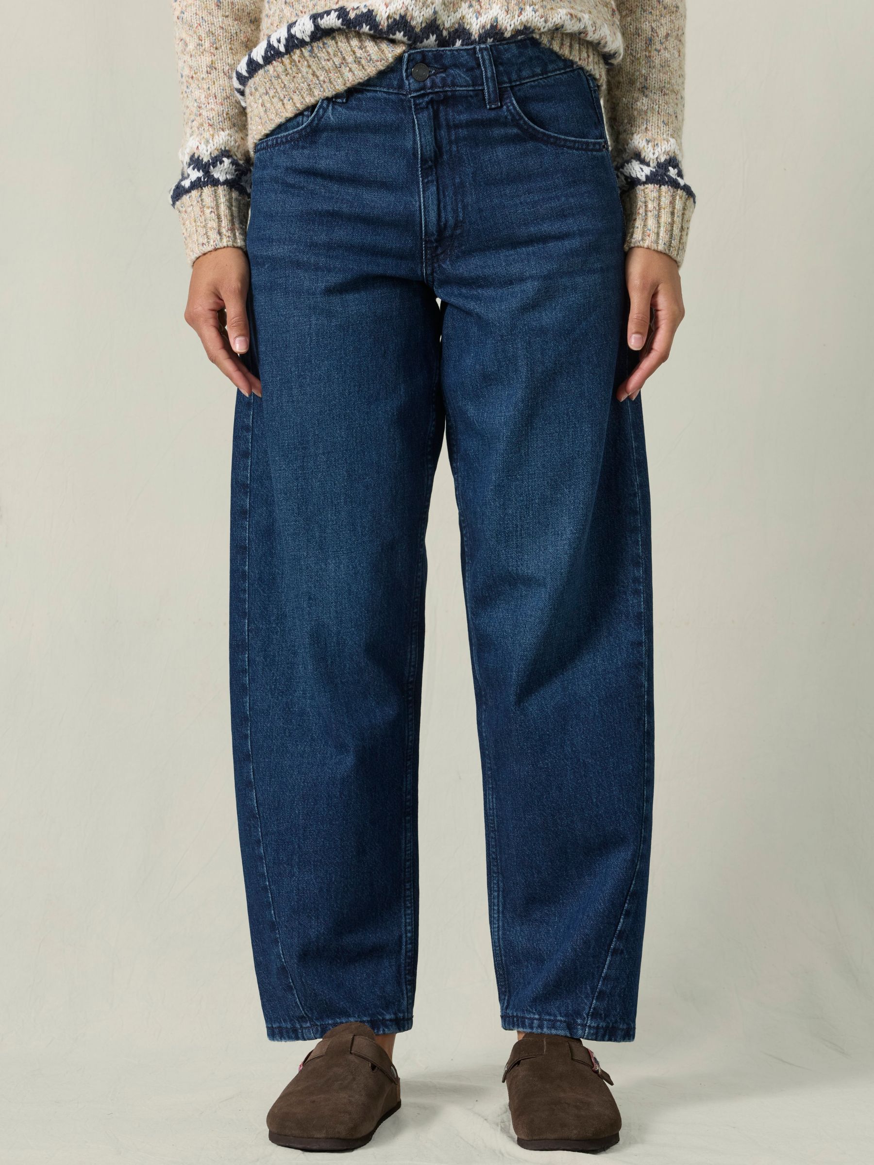 Barrel Leg Jeans