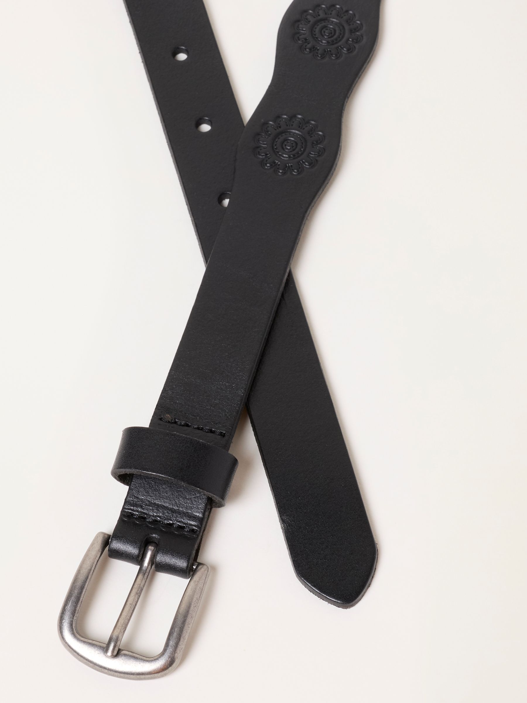 Black Scallop Leather Belt - Image 3 of 3