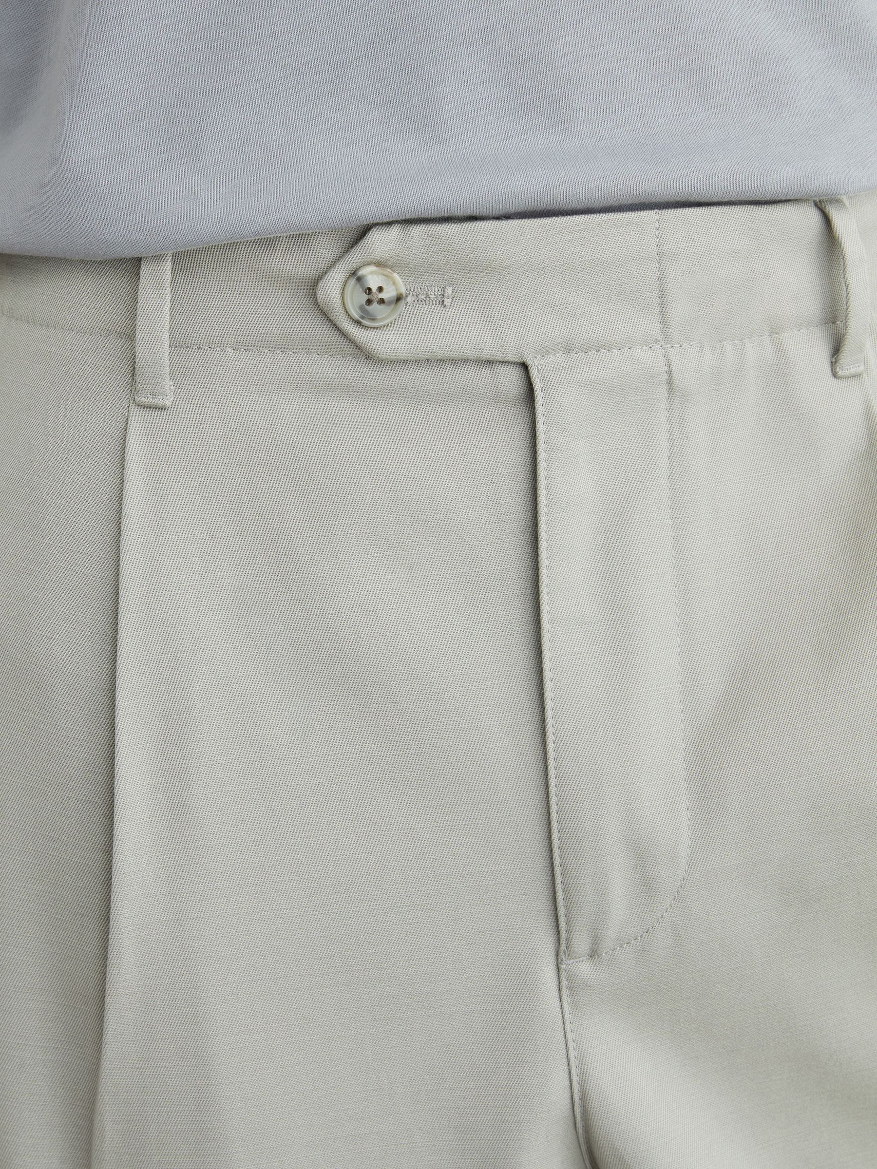 Cotton Slub Pleated Relaxed-Fit Trousers in Sage Green - Image 4 of 6