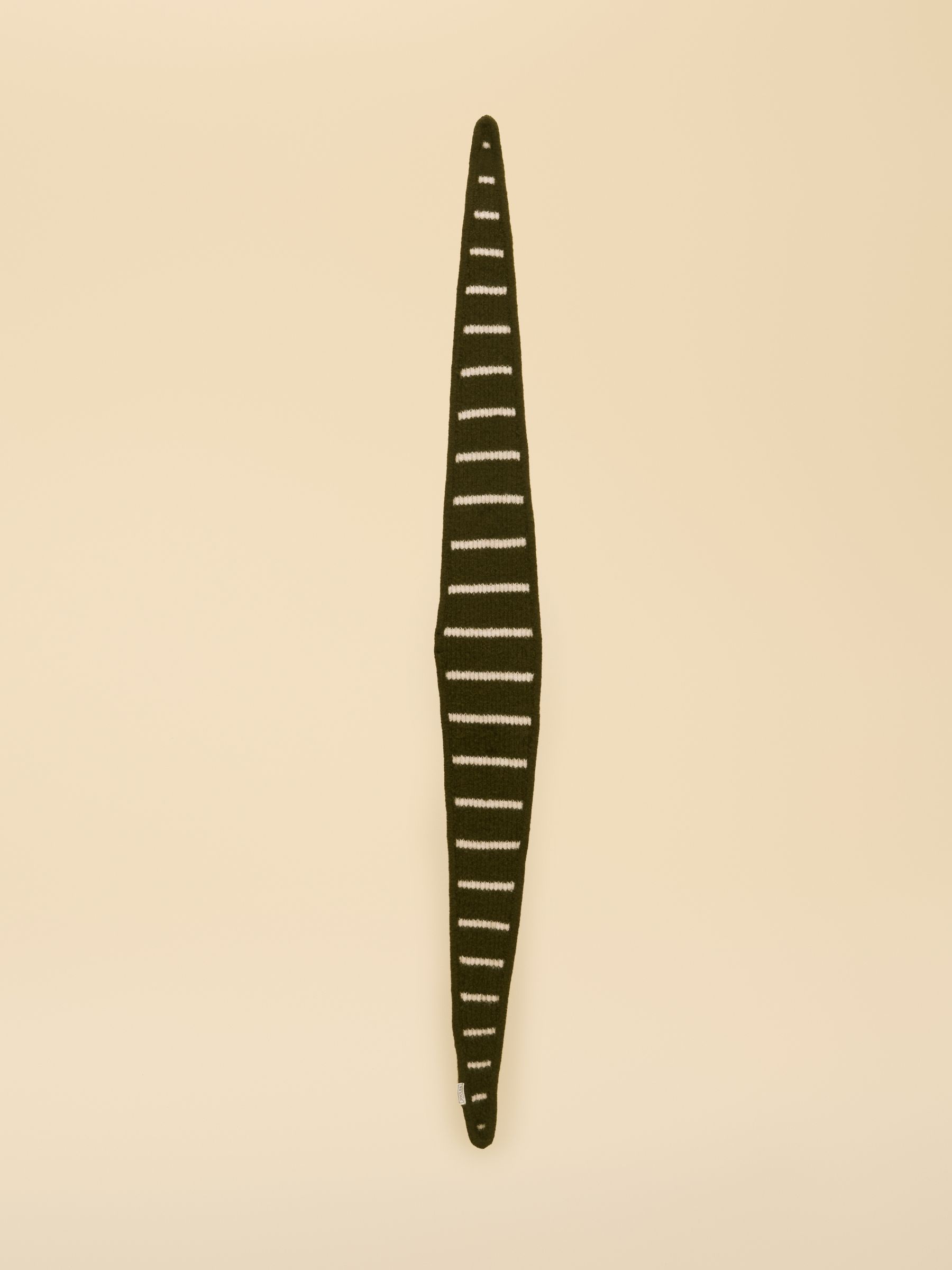 Knitted Green Neckerchief - Image 5 of 6