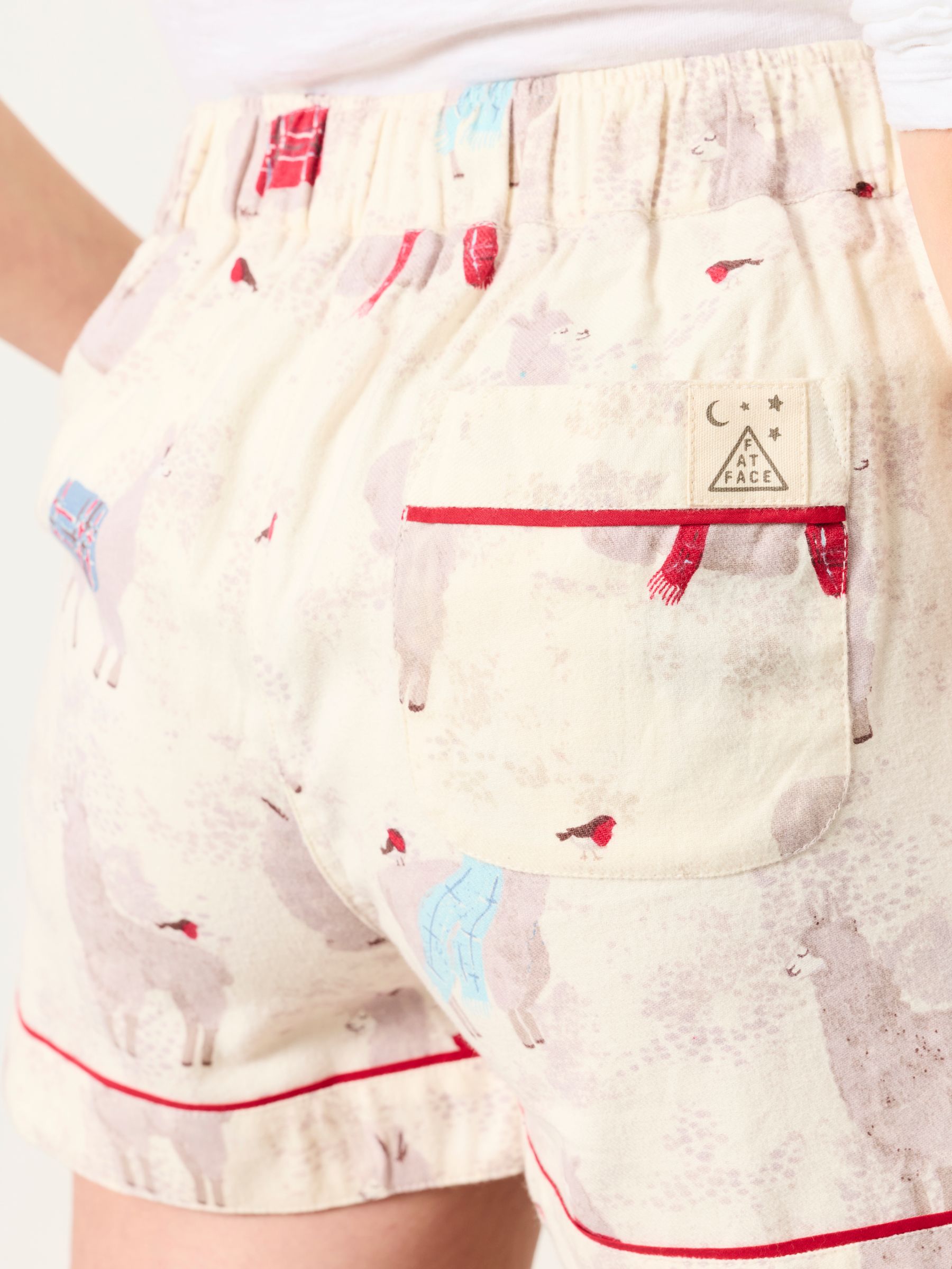 Classic Short in Ivory - Image 5 of 6