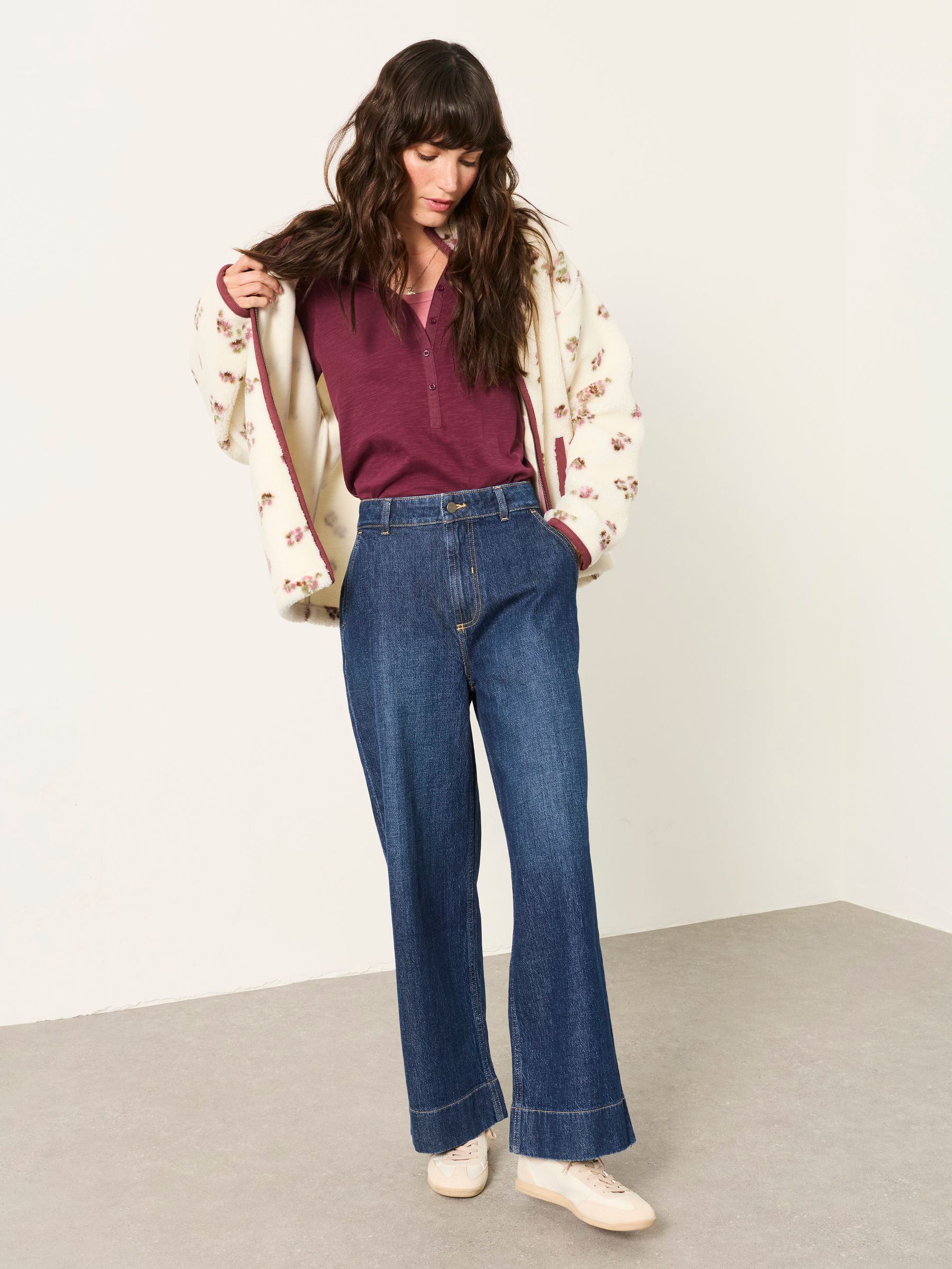 Hove Dark Denim Blue Petite Wide Leg Jeans - Image 4 of 6