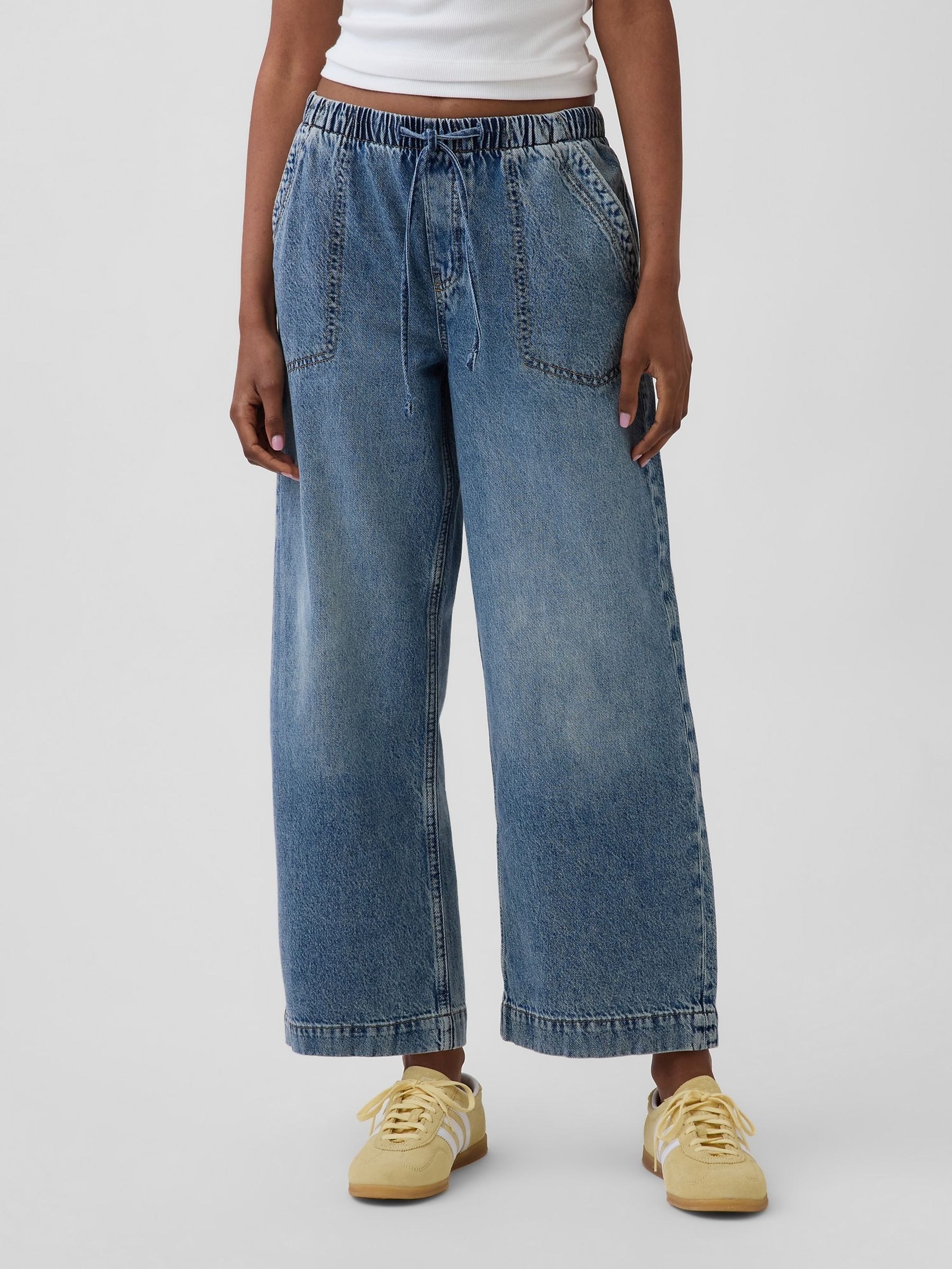 Medium wash Low Rise '90s Loose Easy Crop Jeans - Image 1 of 4 Medium wash Low Rise '90s Loose Easy Crop Jeans - Image 1 of 4