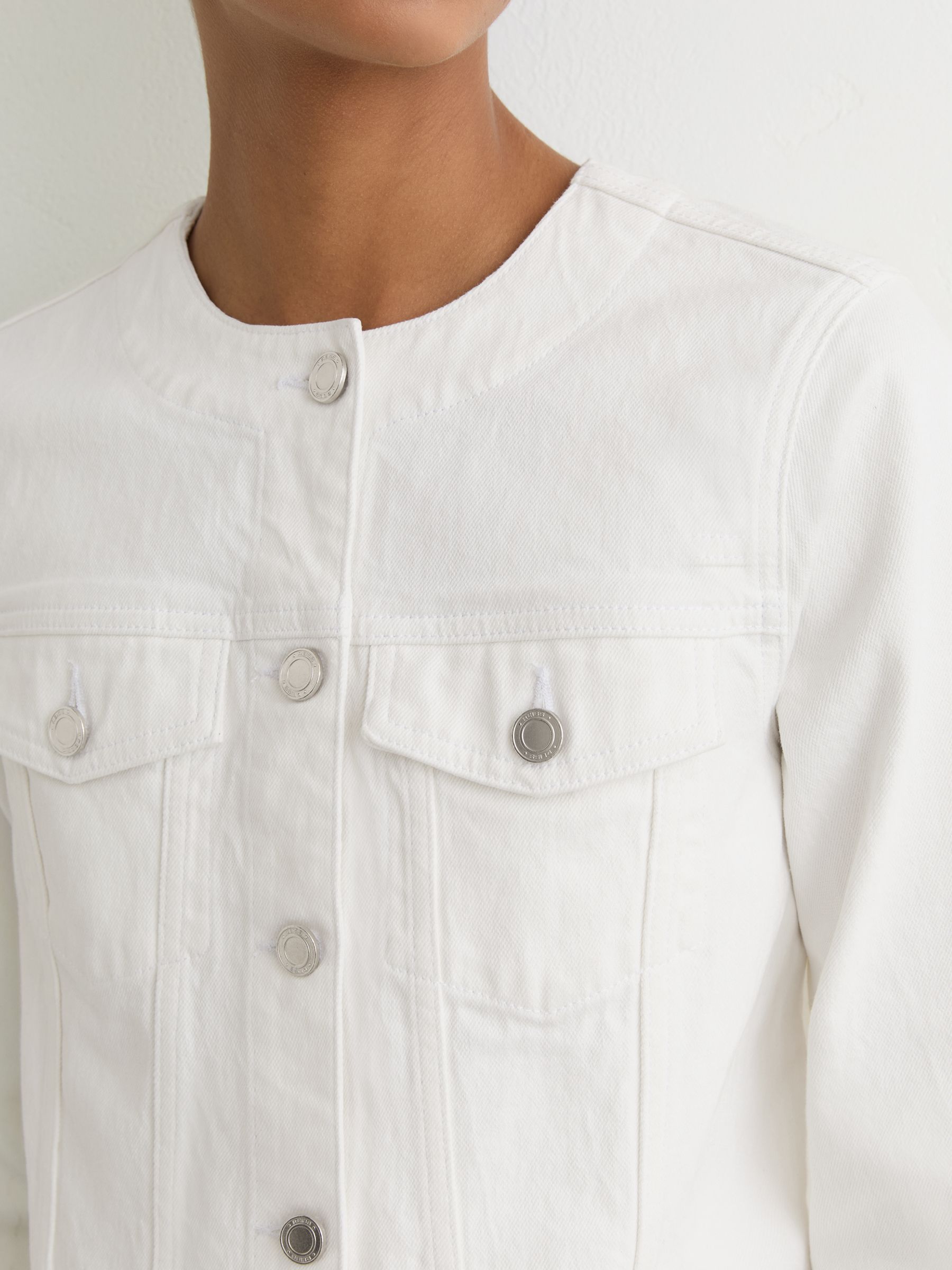 Jacket in White - Image 4 of 7