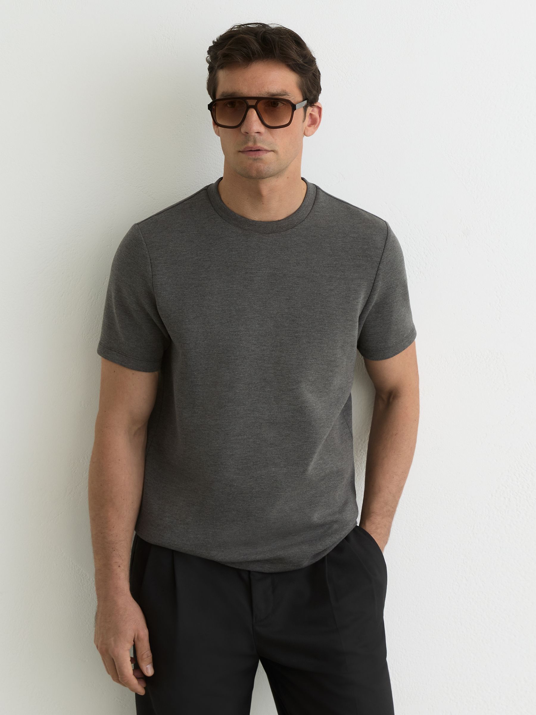 Premium-Interlock Modern-Fit T-Shirt in Grey - image 2
