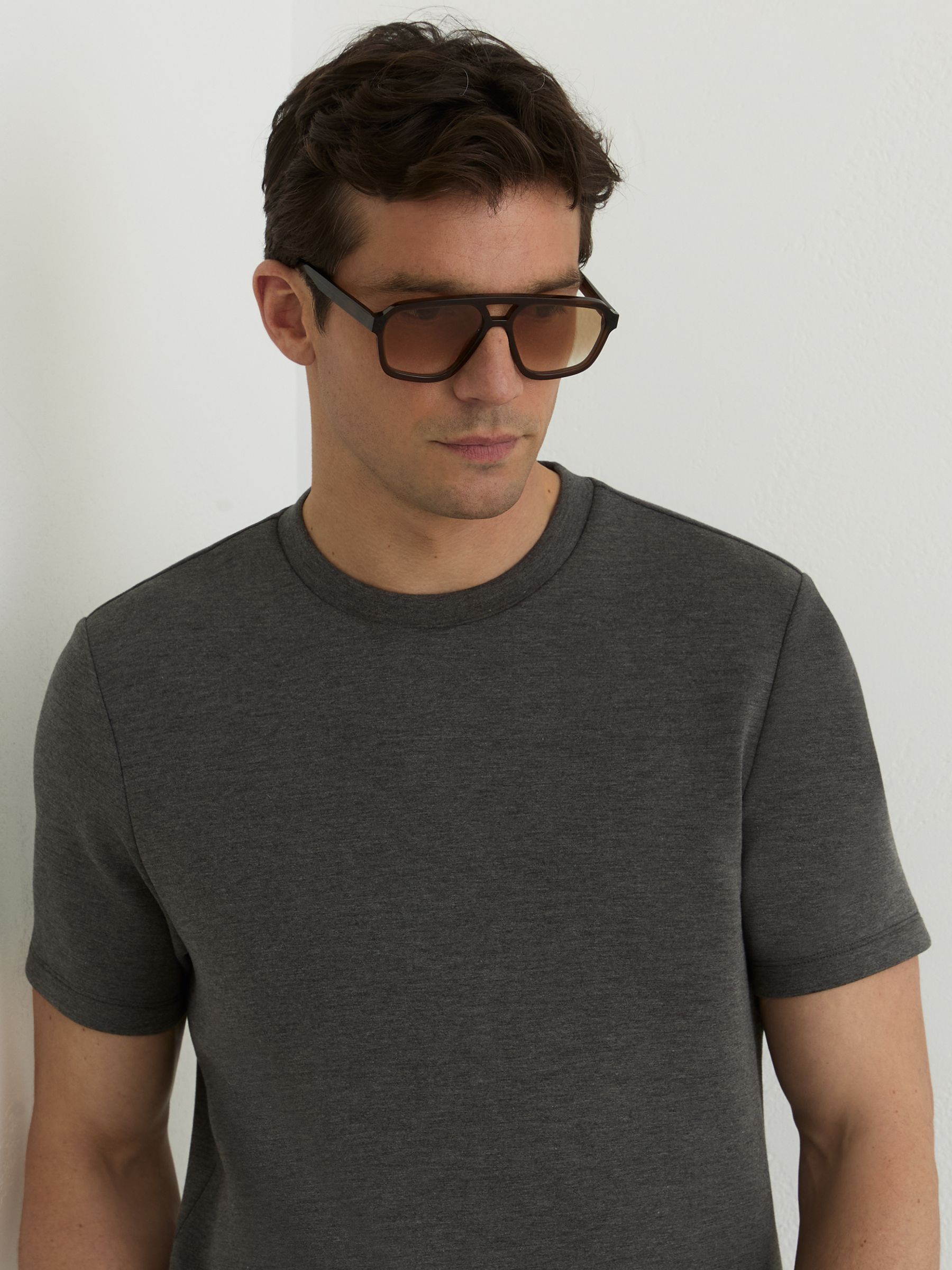 Premium-Interlock Modern-Fit T-Shirt in Grey - Image 4 of 6