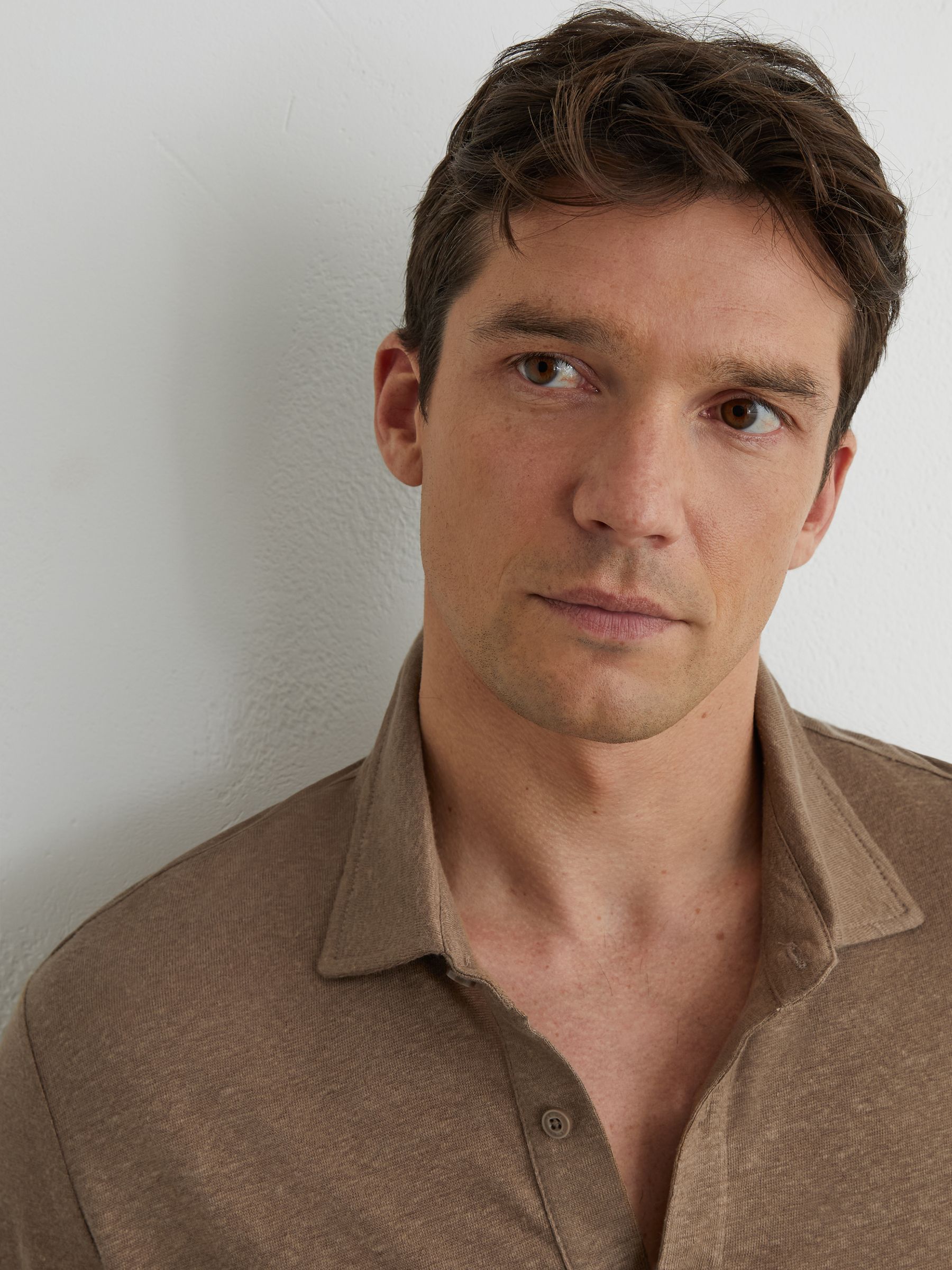 Linen Long-Sleeve Knitted Polo Shirt in Brown - Image 3 of 6