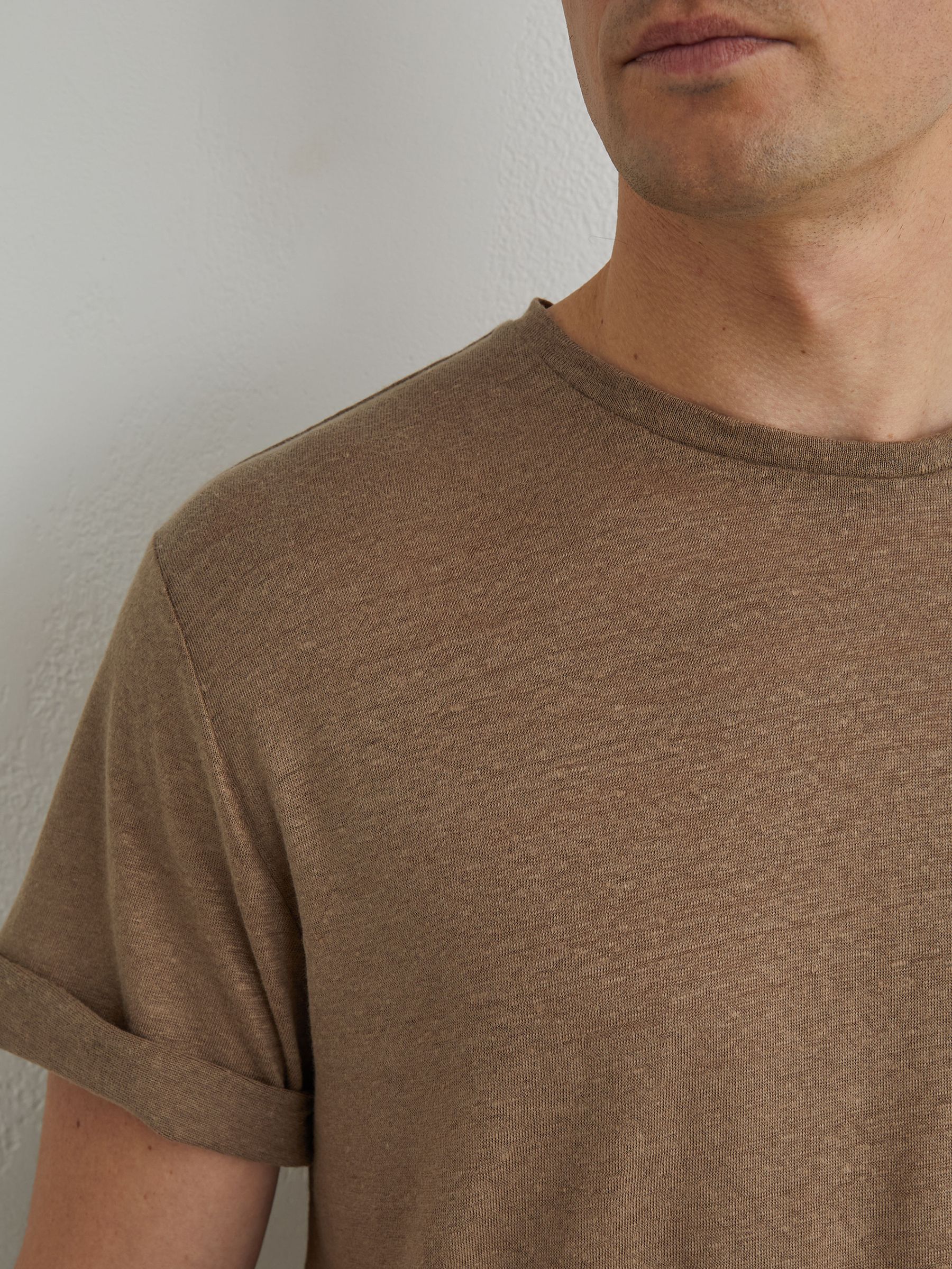 Linen Relaxed-Fit Crew-Neck T-Shirt in Brown - Image 3 of 7