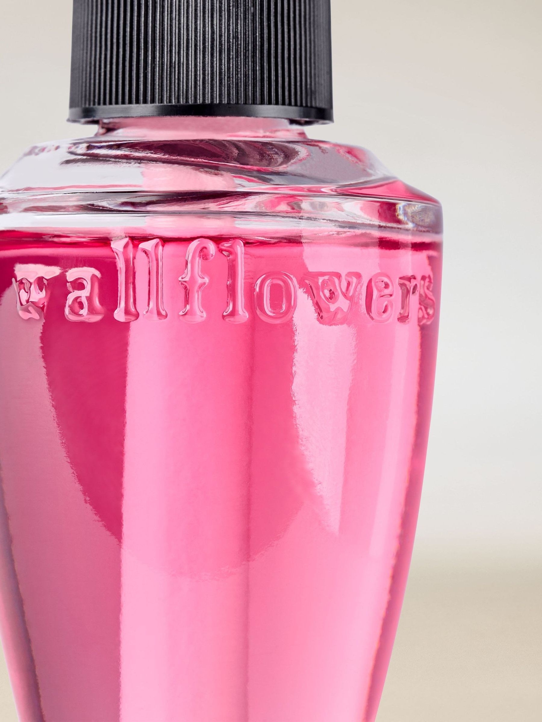 Pink Petal Confetti Wallflowers Fragrance Refill 24 ml - Image 2 of 2