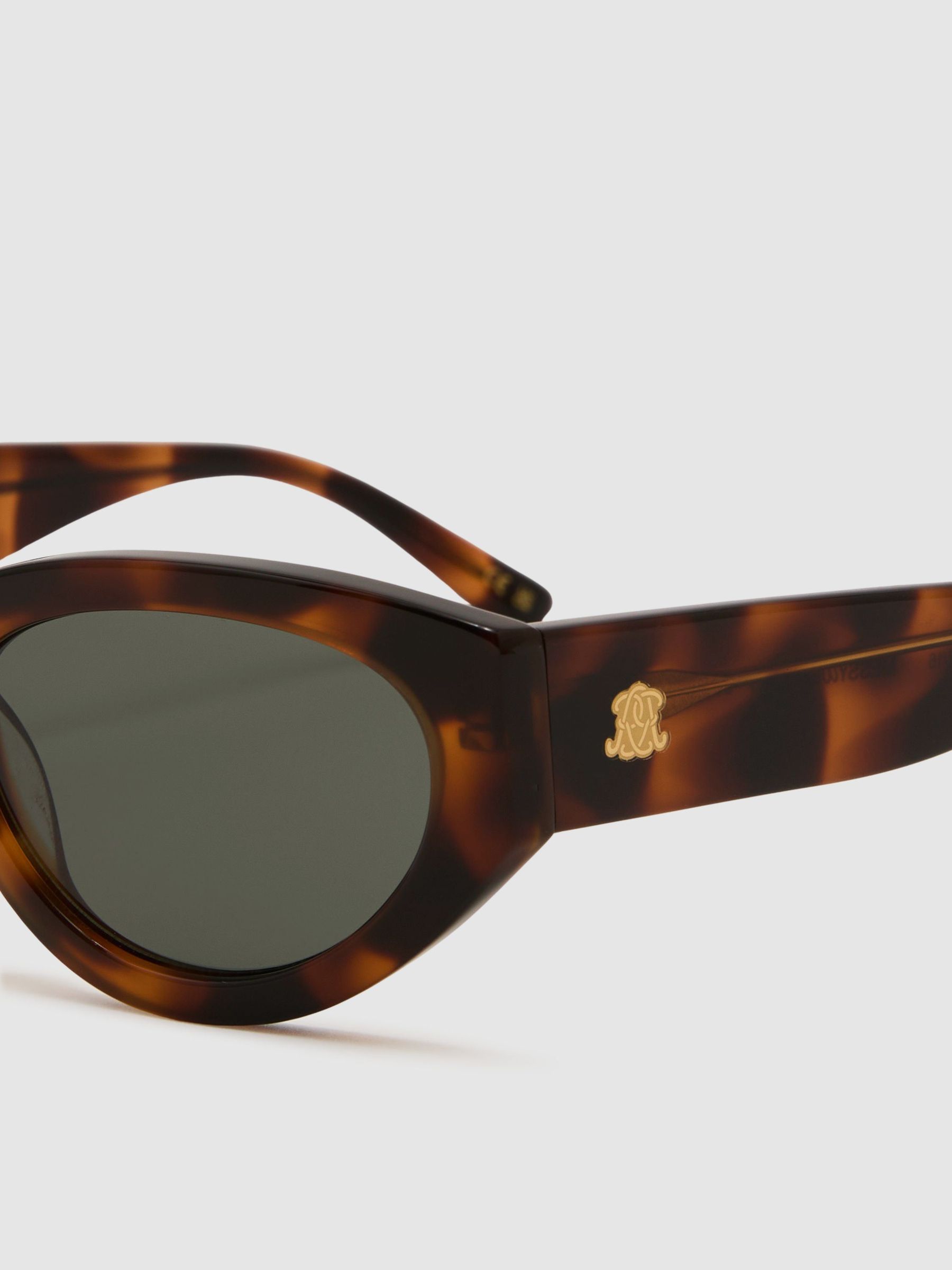 MESSYWEEKEND Oval-Frame Tortoiseshell Sunglasses in Tortoiseshell - Image 3 of 3