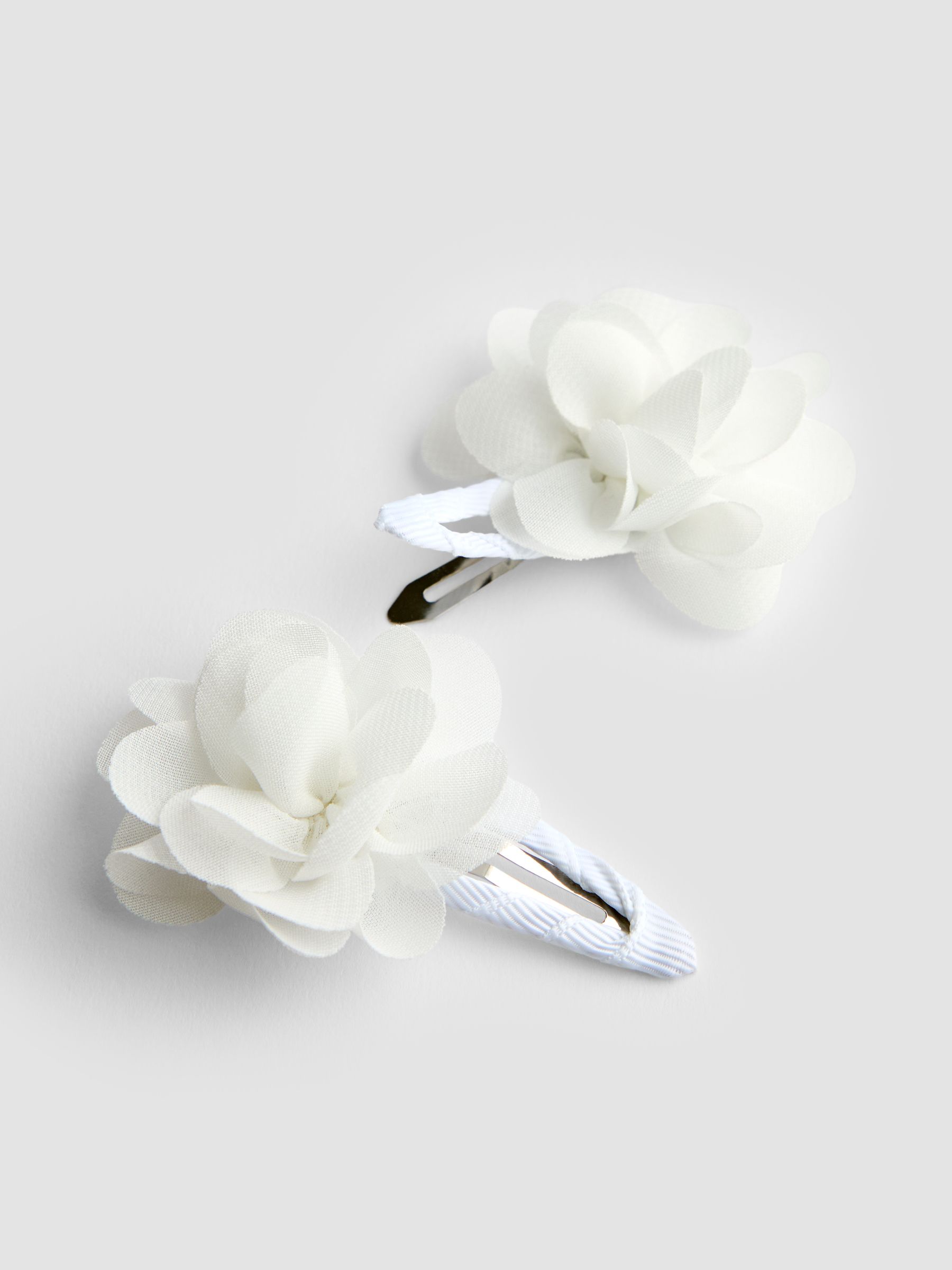 Pure White Hair Accessories - Image 4 of 5