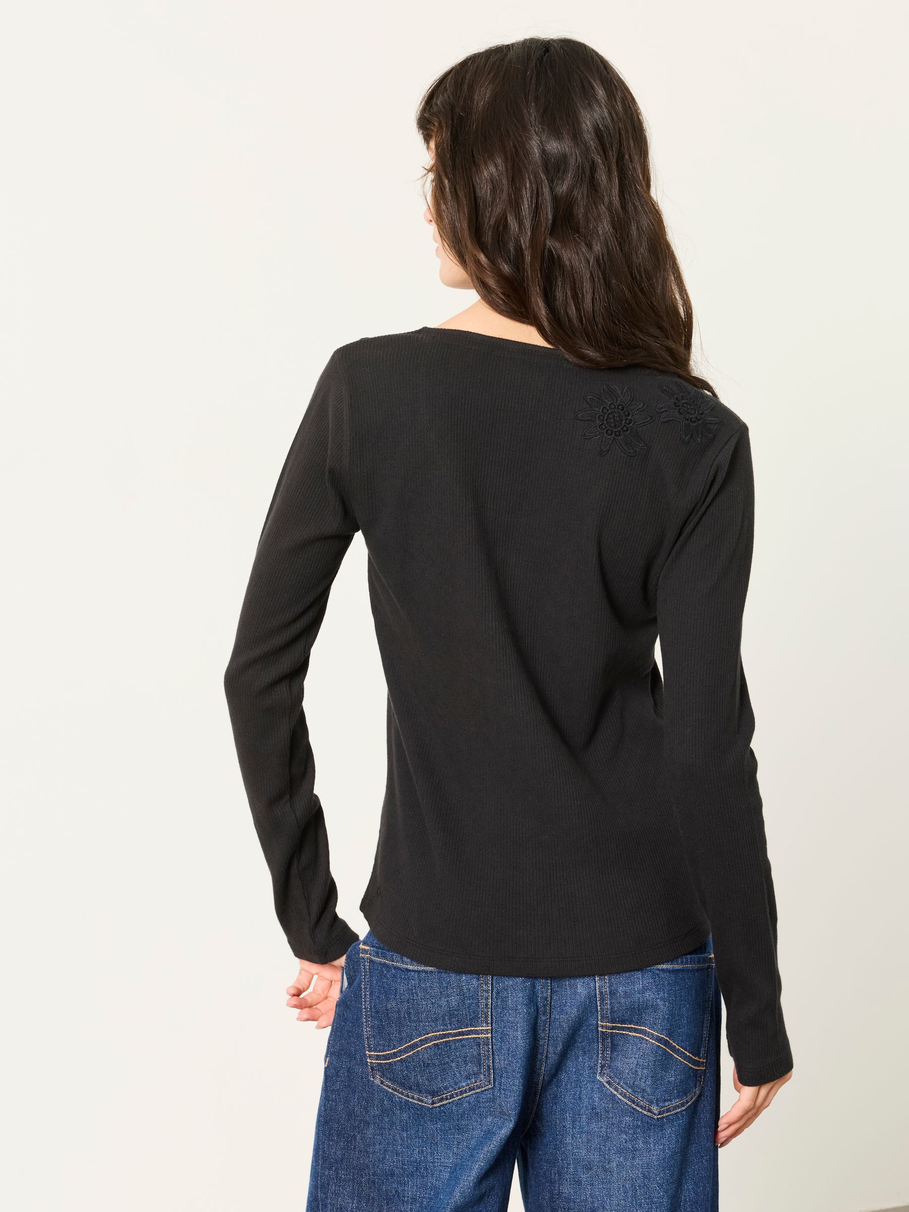 Edie Black Applique Floral Top - Image 2 of 6 Edie Black Applique Floral Top - Image 2 of 6