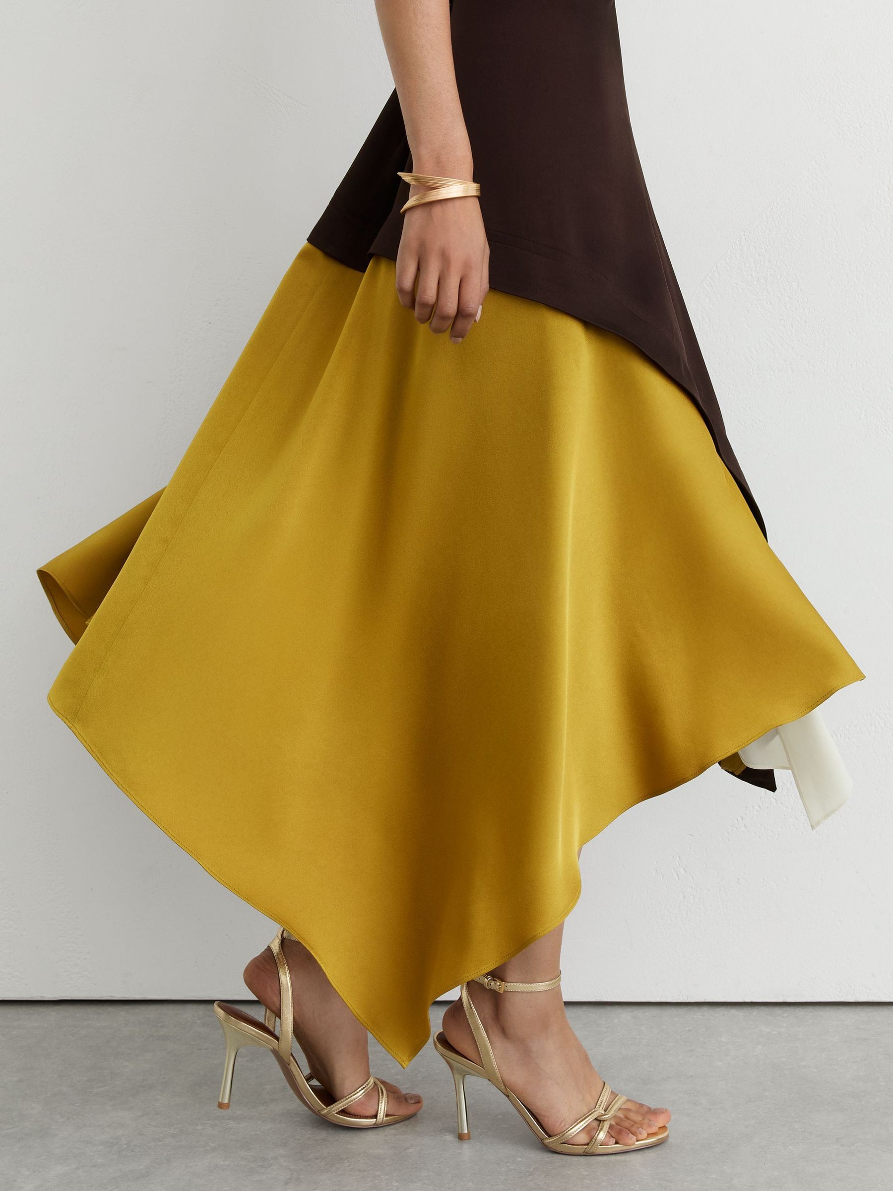 Colour-Block Layered Midi Dress in Burgundy/Green - Image 3 of 8