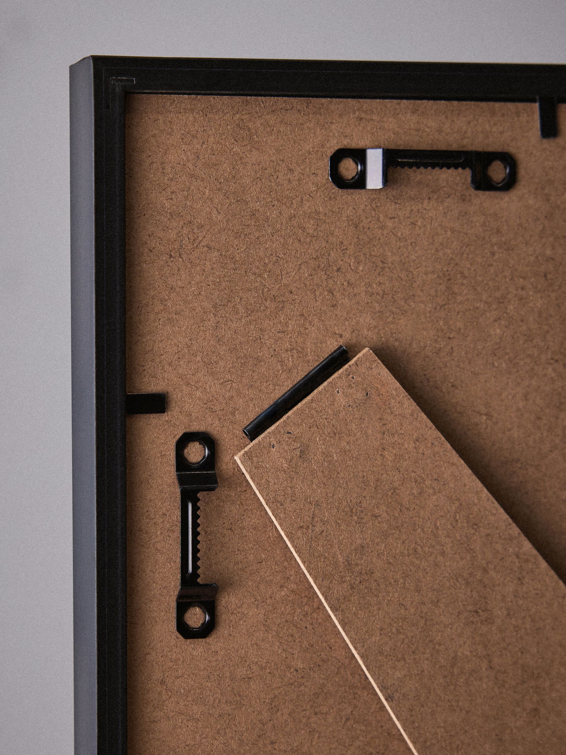 The Set 8 Pack Black 6x4 and 7x5 Frames - Image 3 of 4