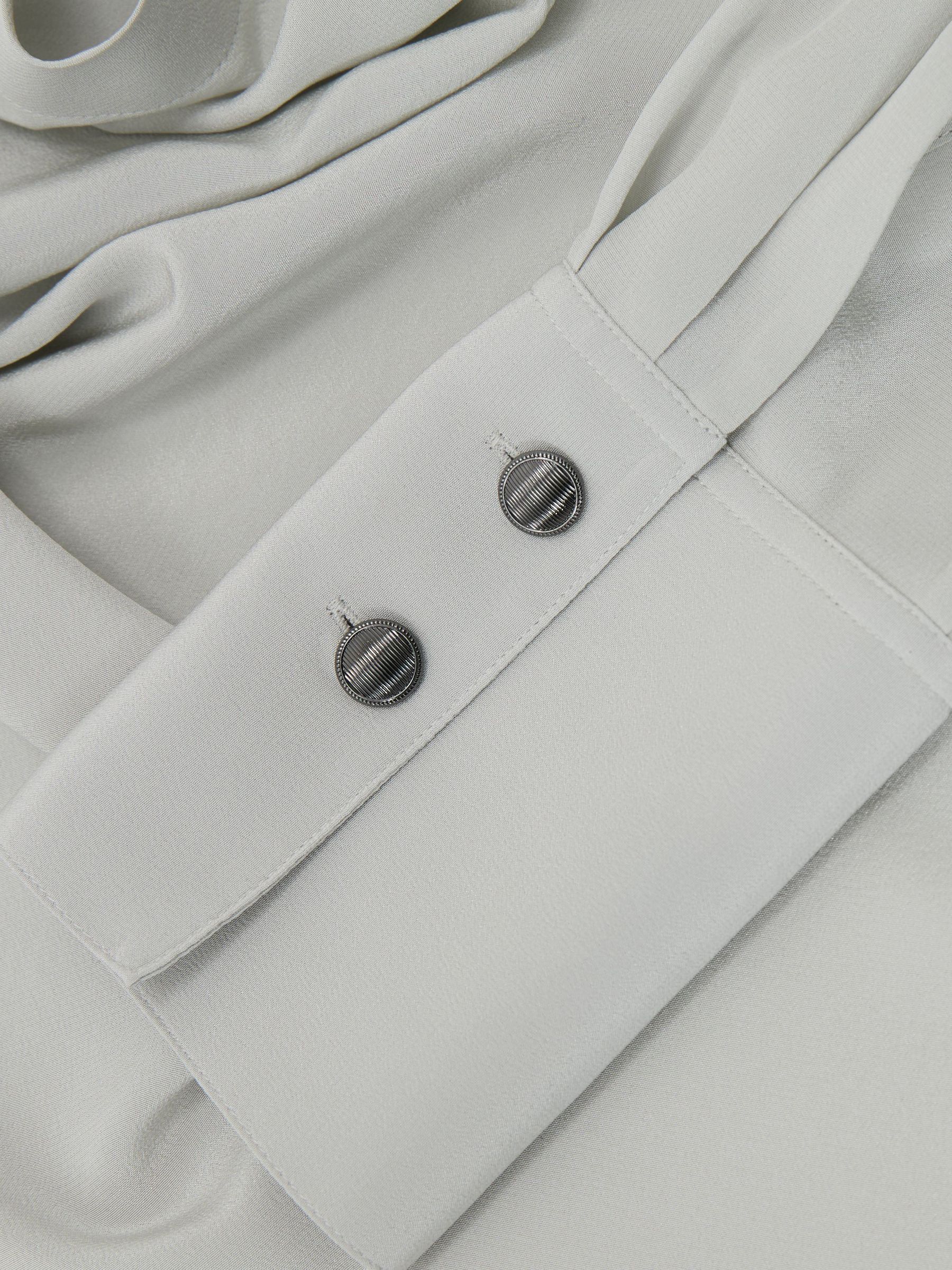 Matte Silk Draped Shirt in Grey - Bild 6 von 6
