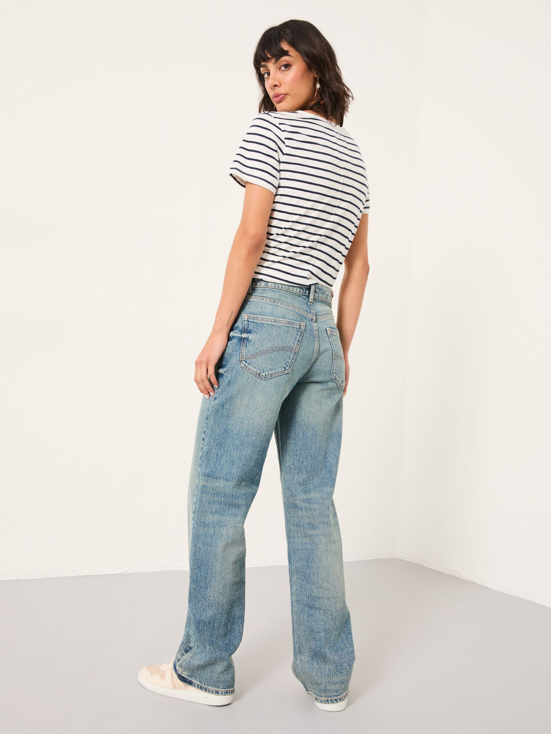 Filby Bleach Wash Relaxed Straight Leg Jean - Image 5 of 6