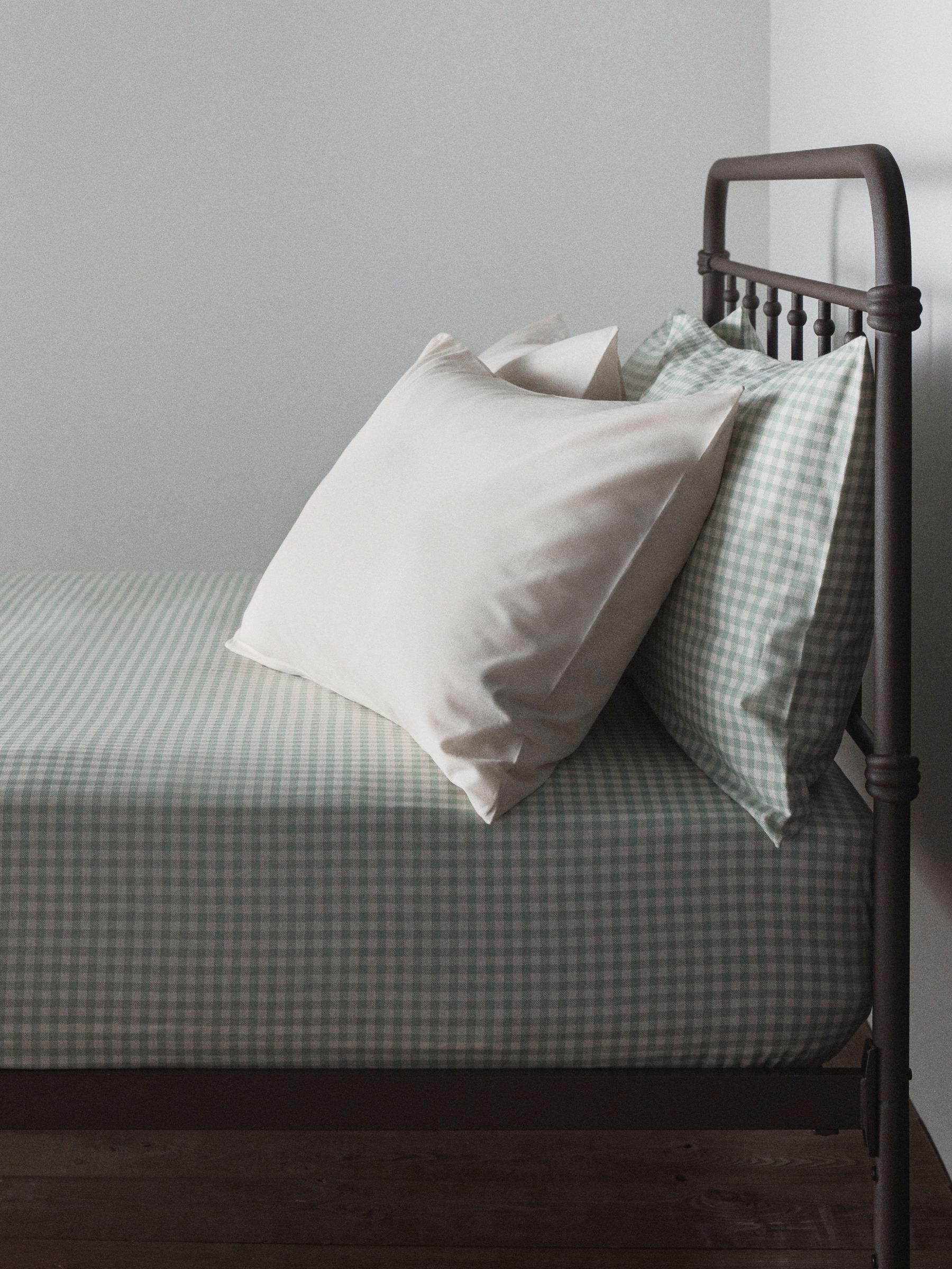 The Set Set of 2 Green Gingham/Natural Pillowcase and Fitted Sheet - Image 2 of 6
