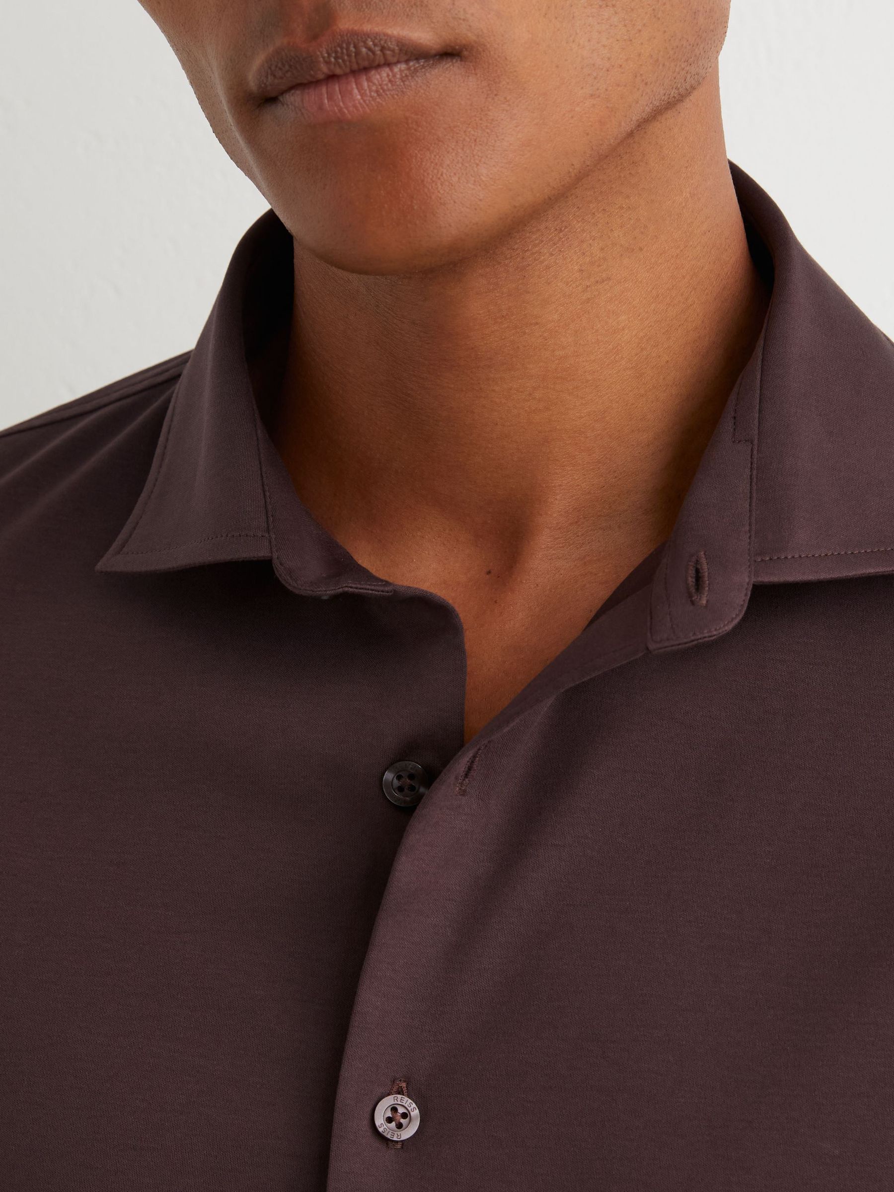 Air-Water Cotton Slim-Fit Shirt in Dark Plum - Bild 3 av 5
