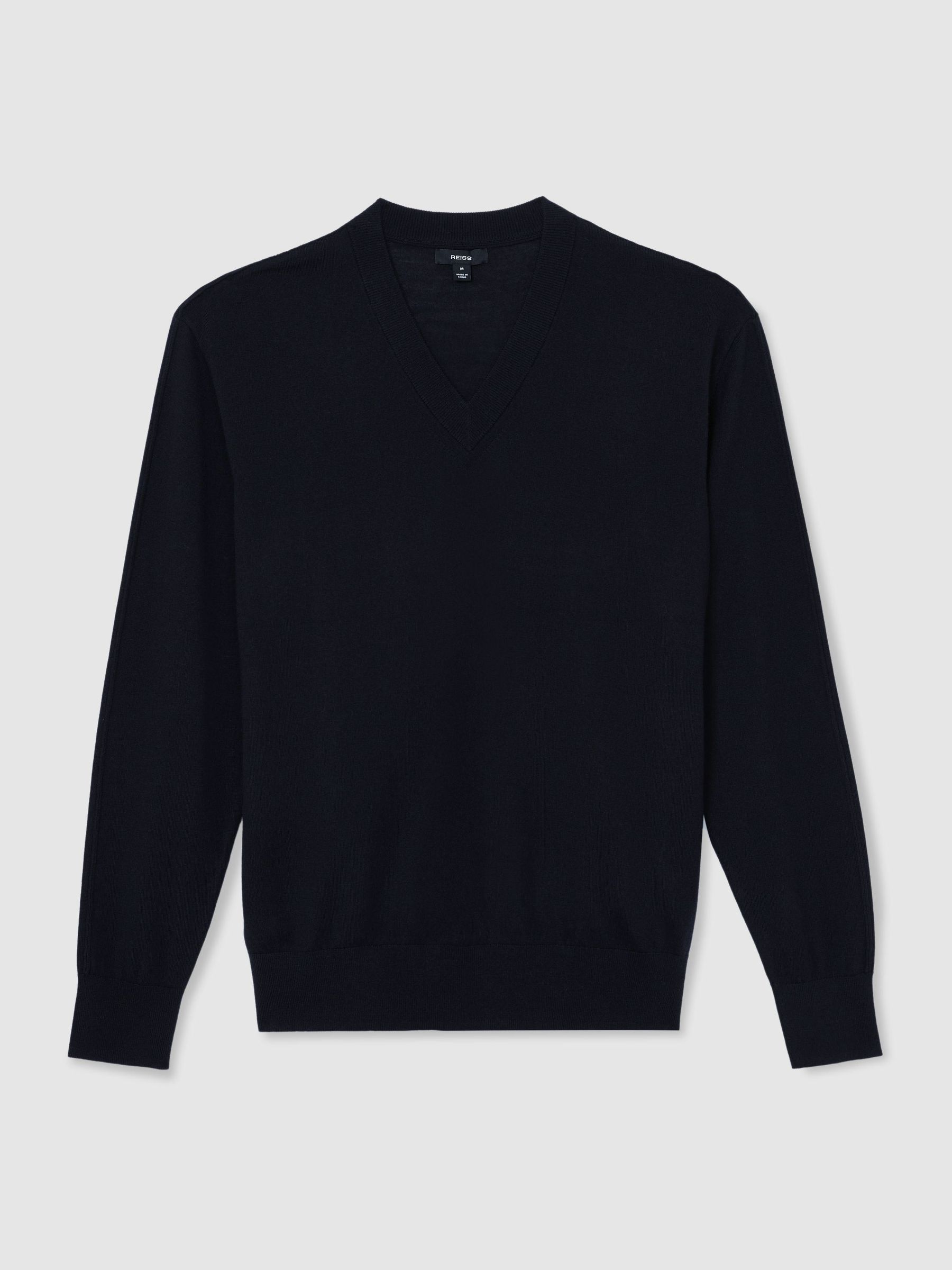 Jumpers in Navy - Image 2 of 6