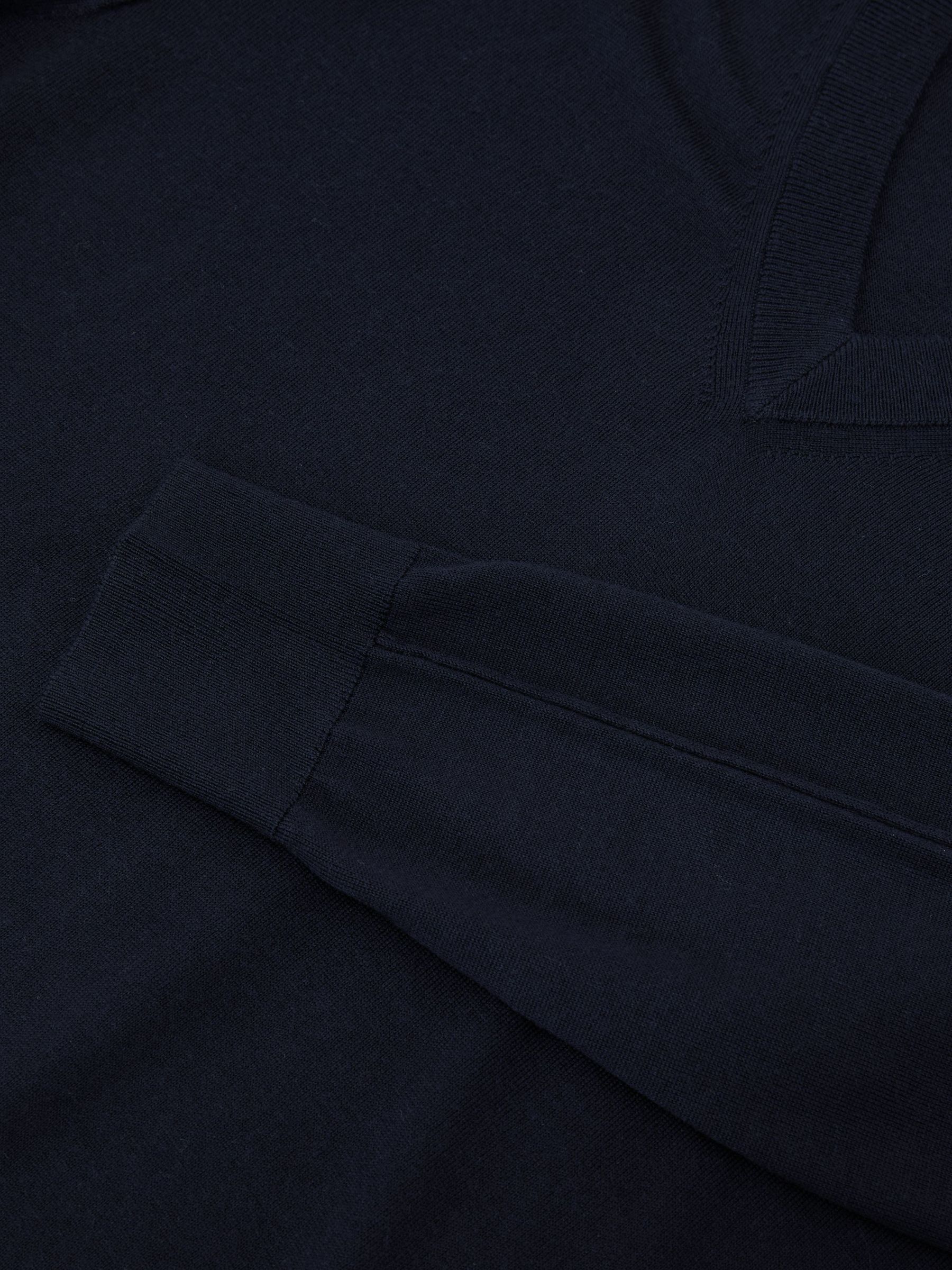 Jumpers in Navy - Image 6 of 6
