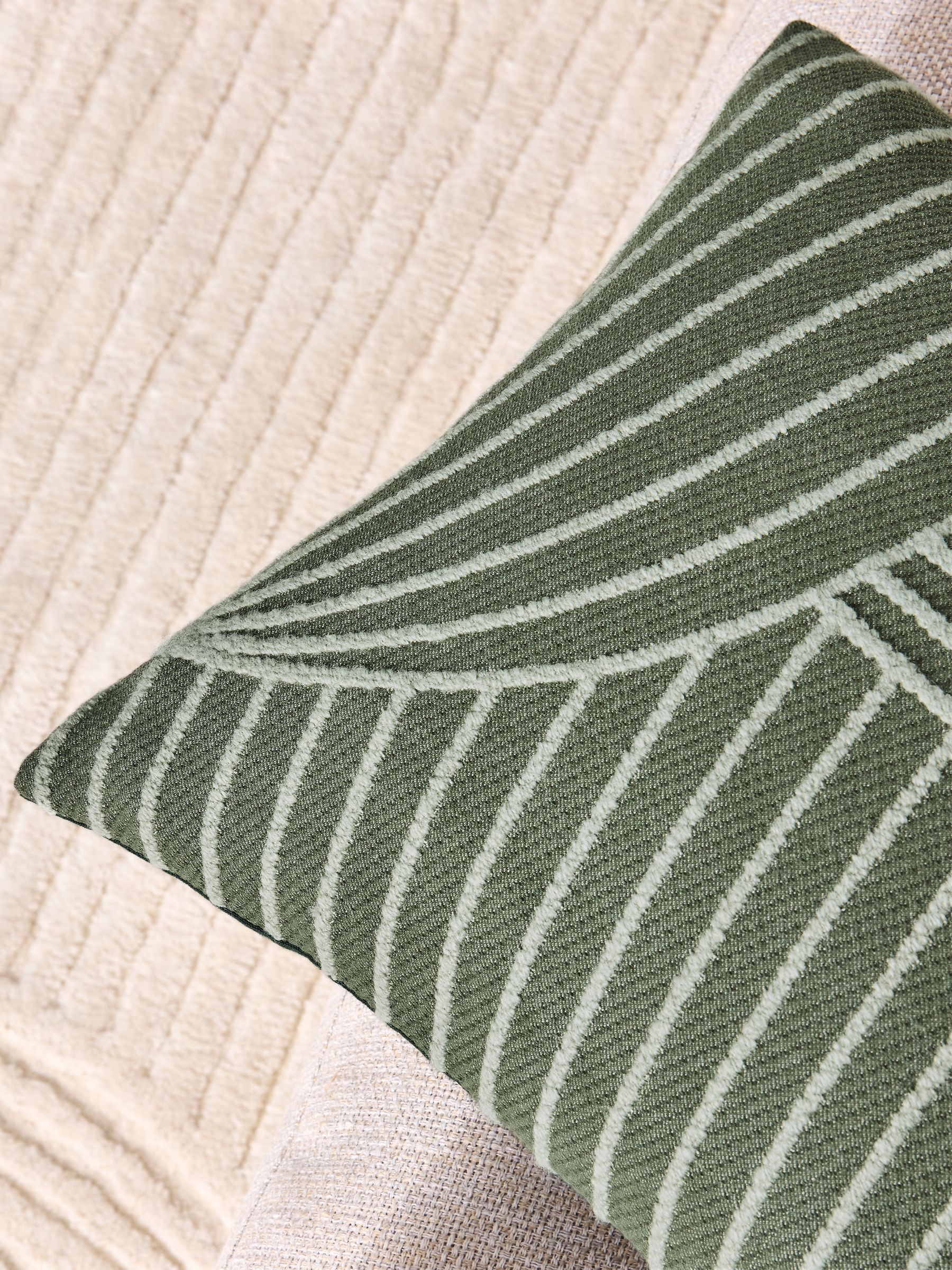 Casey Cushion in Green - Image 3 of 4