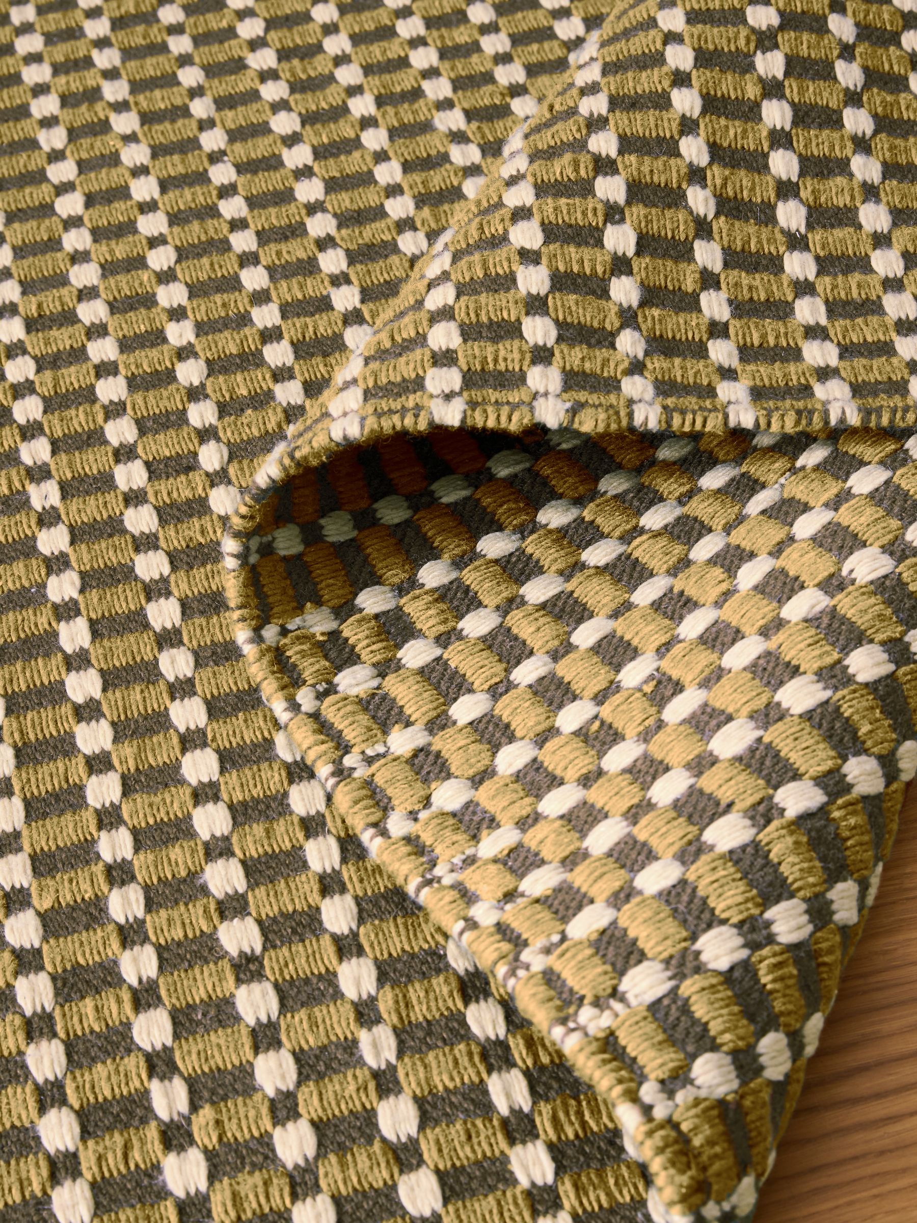 Ember Rug in Green - Image 4 of 4 Ember Rug in Green - Image 4 of 4