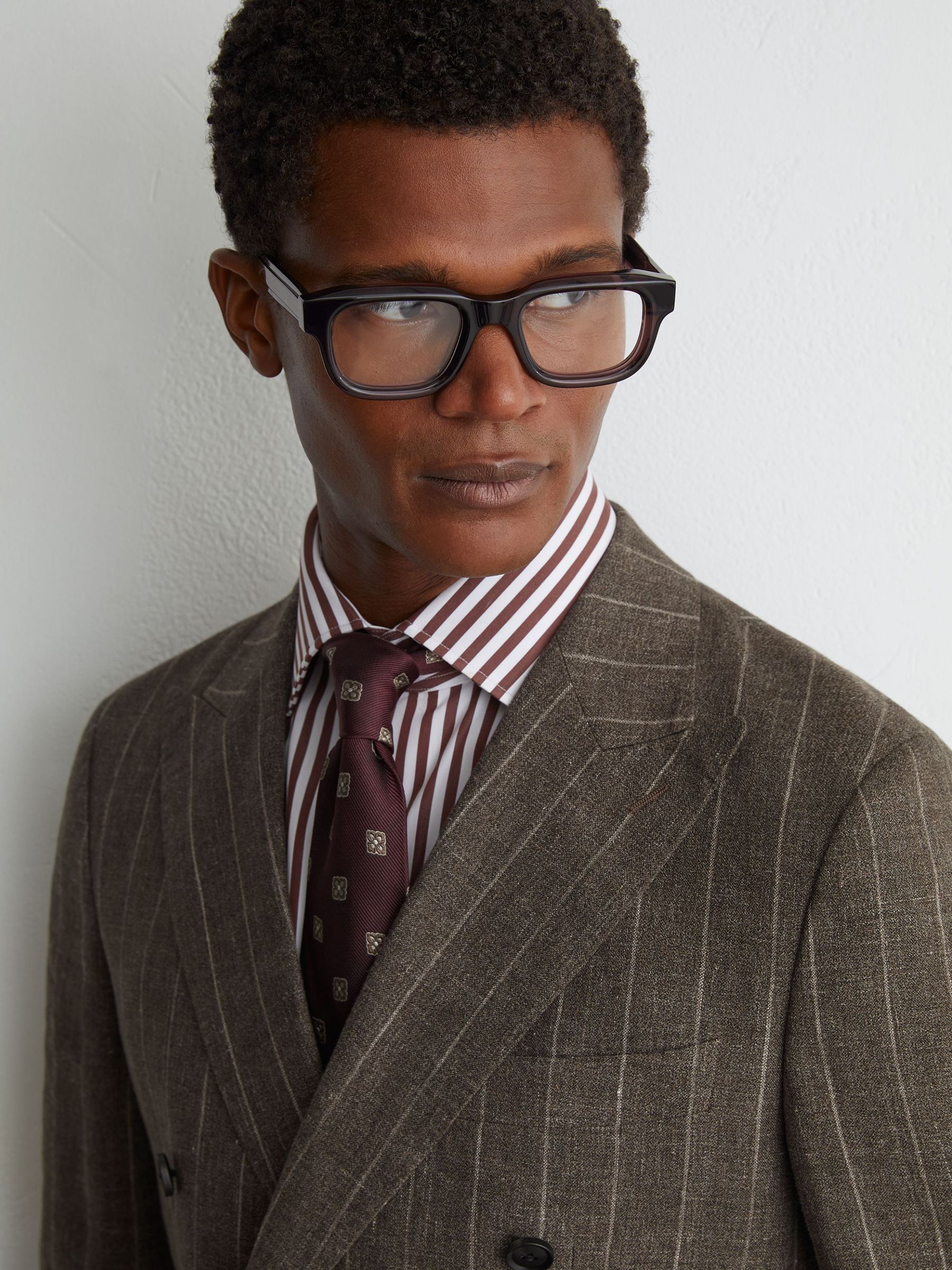 Atelier Linen-Cotton Pinstripe Double-Breasted Classic-Fit Brown Blazer in Brown - Image 5 of 9