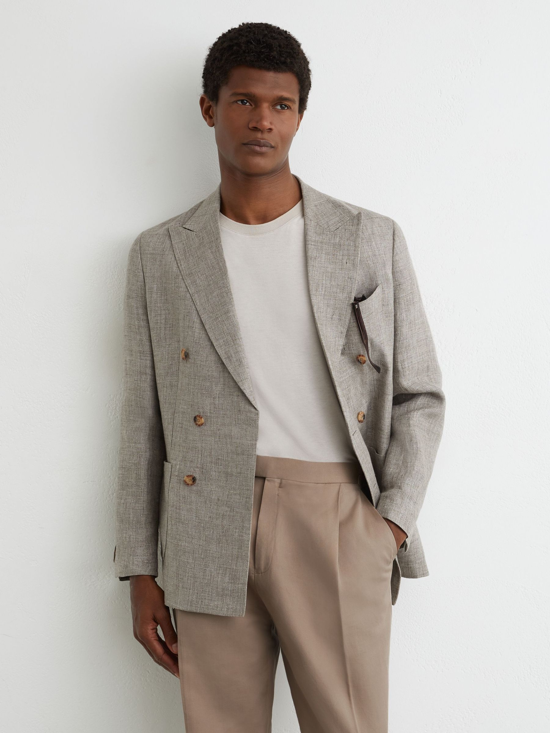 Linen-Blend Side-Adjuster Tapered Trousers in Taupe Grey - Image 4 of 7