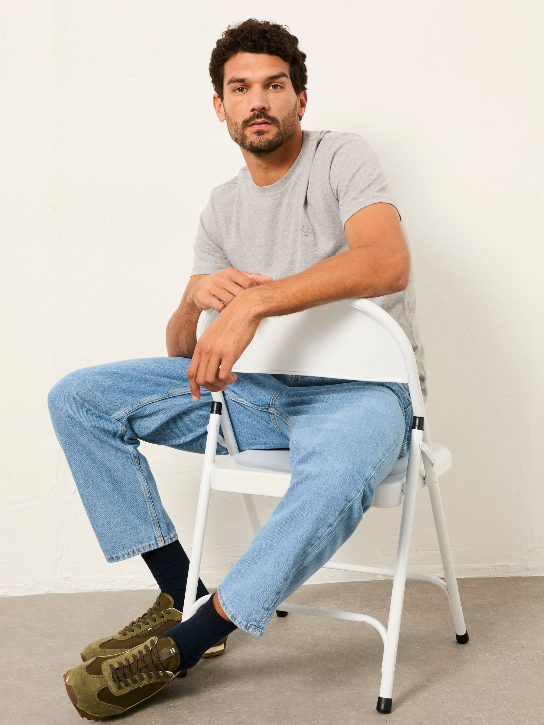 5 Pack Short Sleeve T-Shirts in White - Image 2 of 8 5 Pack Short Sleeve T-Shirts in White - Image 2 of 8