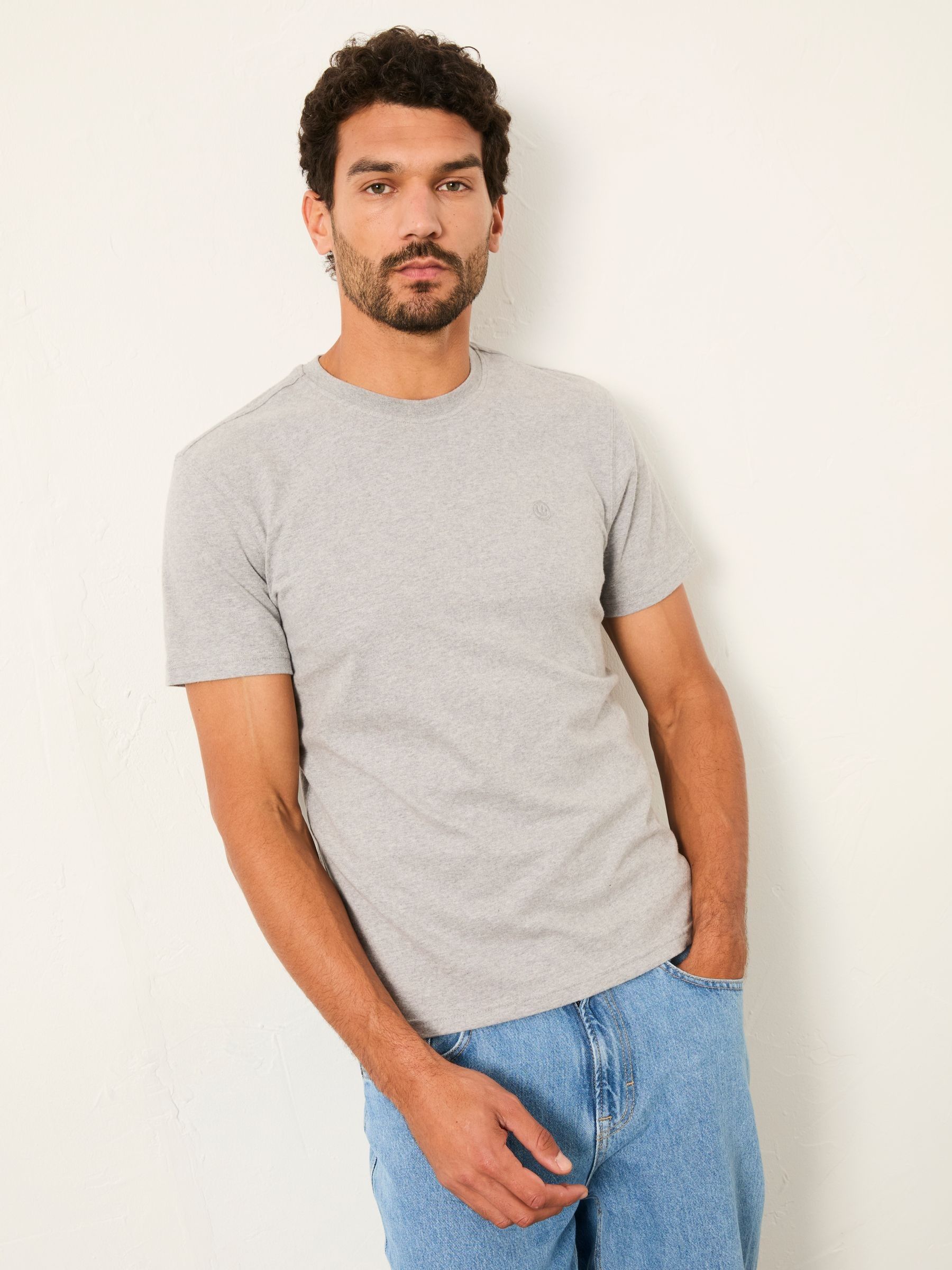 3 Pack Short Sleeve T-Shirts in White - Image 2 of 8 3 Pack Short Sleeve T-Shirts in White - Image 2 of 8