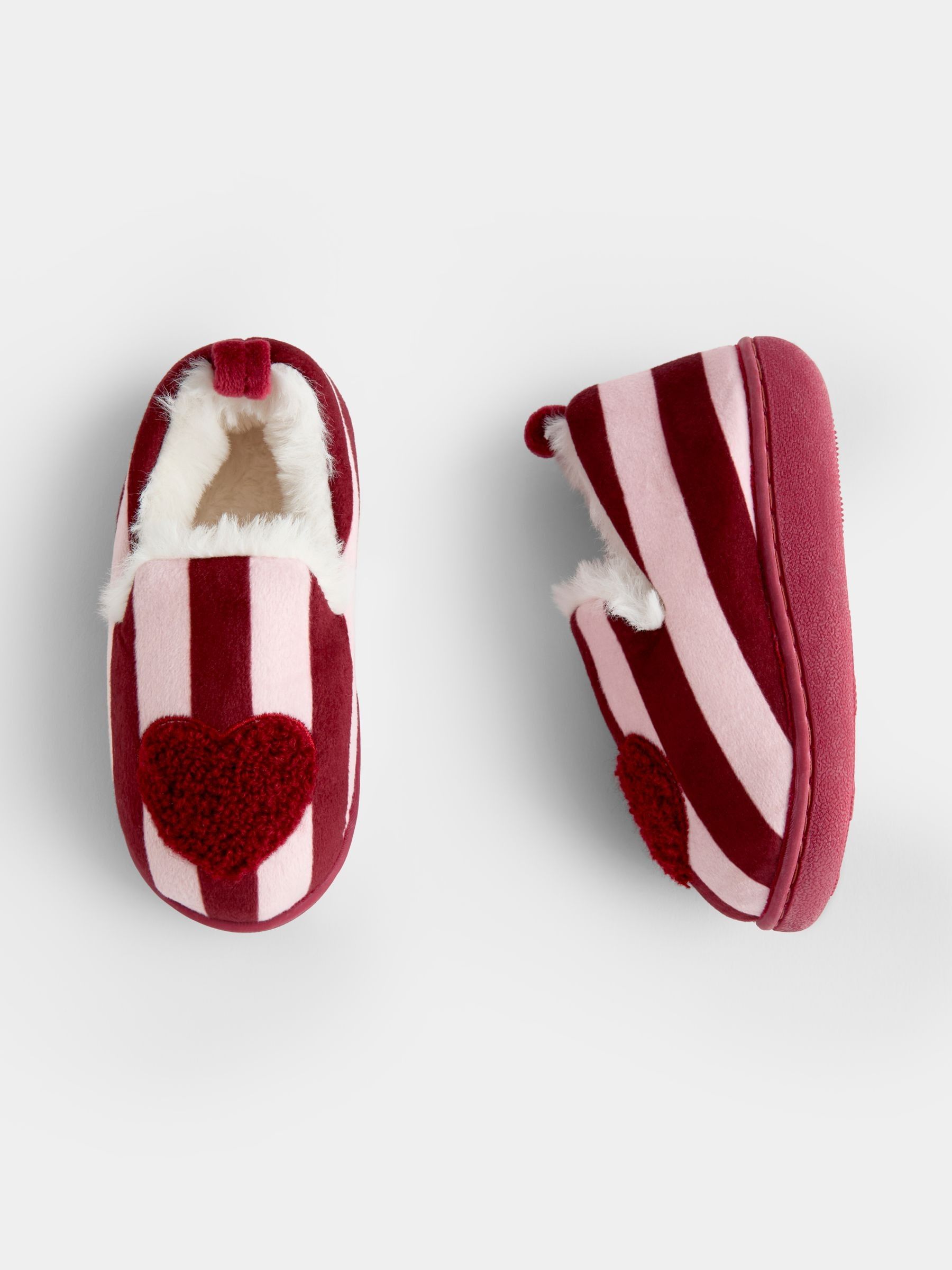 Red Heart Slippers - Image 4 of 4 Red Heart Slippers - Image 4 of 4