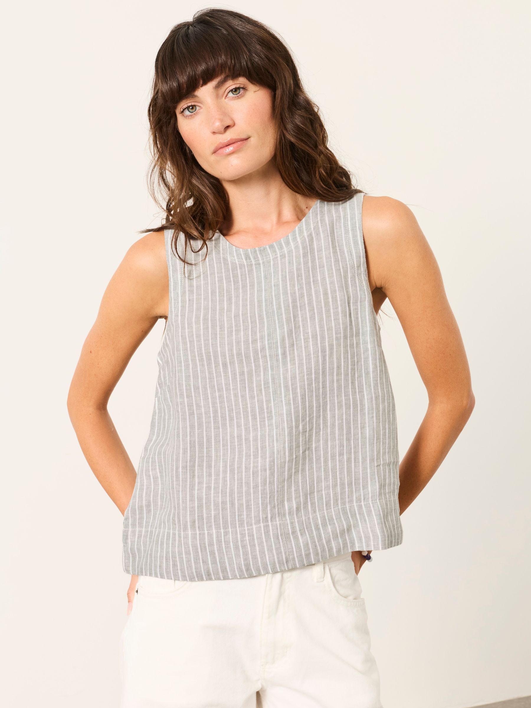 Dara Green Regular 100% Linen Blouse - Image 3 of 6