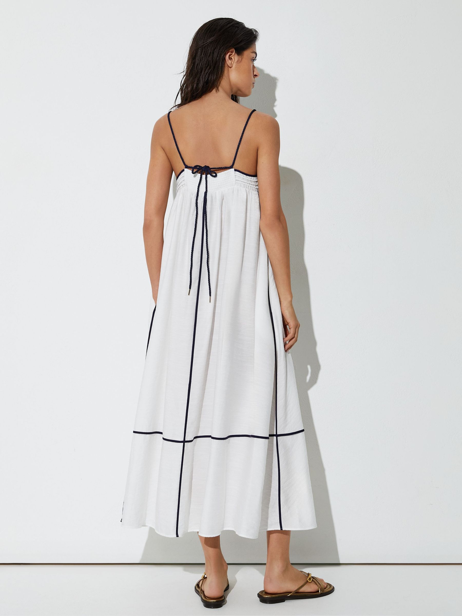 Tipped Tie-Detail Midi Beach Dress in Ivory/Navy - Image 3 de 6