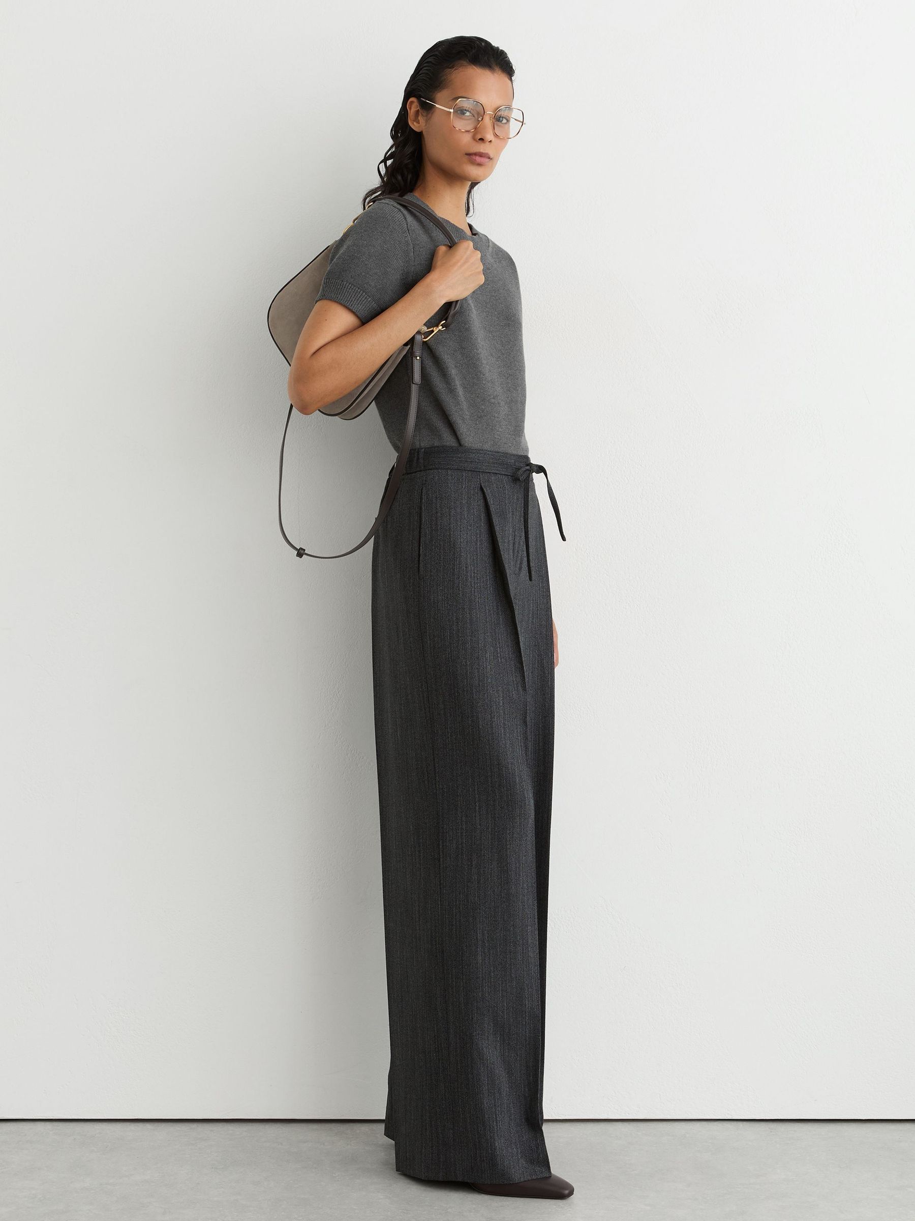 Cotton and Wool Short-Sleeve Knit Top in Grey - Image 3 of 6
