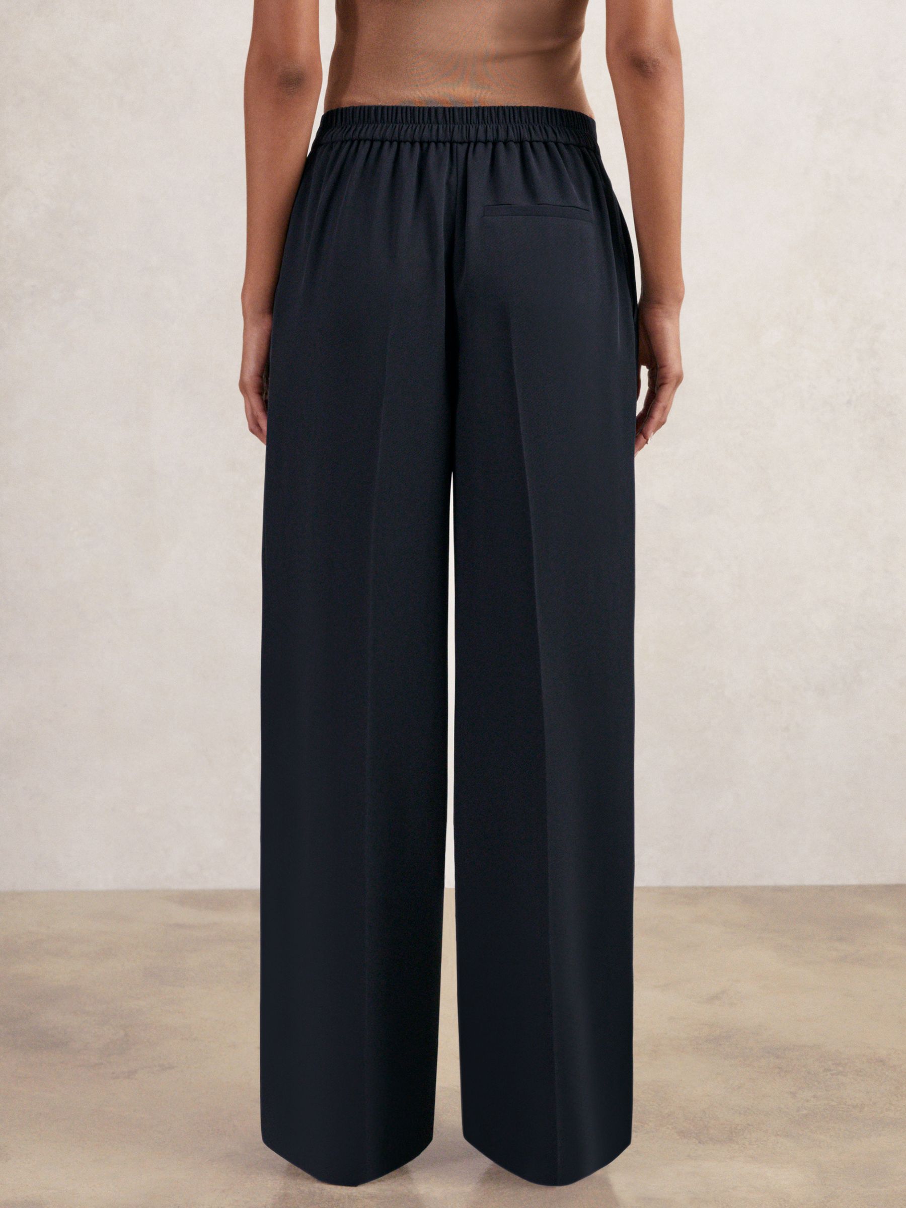 Tall Elasticated-Waist Wide-Leg Twill Trousers in Navy - Image 4 of 8