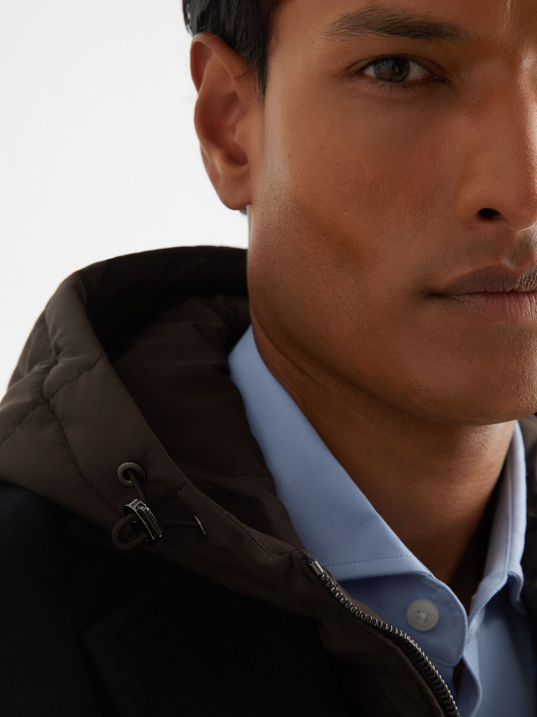 Tailored Fit R-Flex Gilet-Insert Single-Breasted Blazer in Navy/Brown - Image 7 of 11