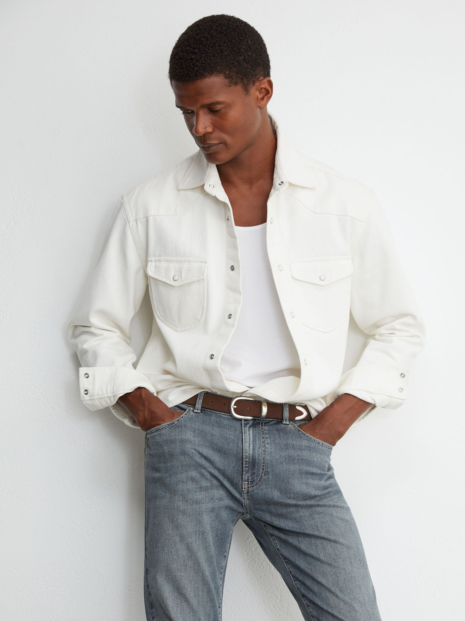 Tapered Slim-Fit Jeans in Washed Indigo Grey Cast - Image 3 of 6
