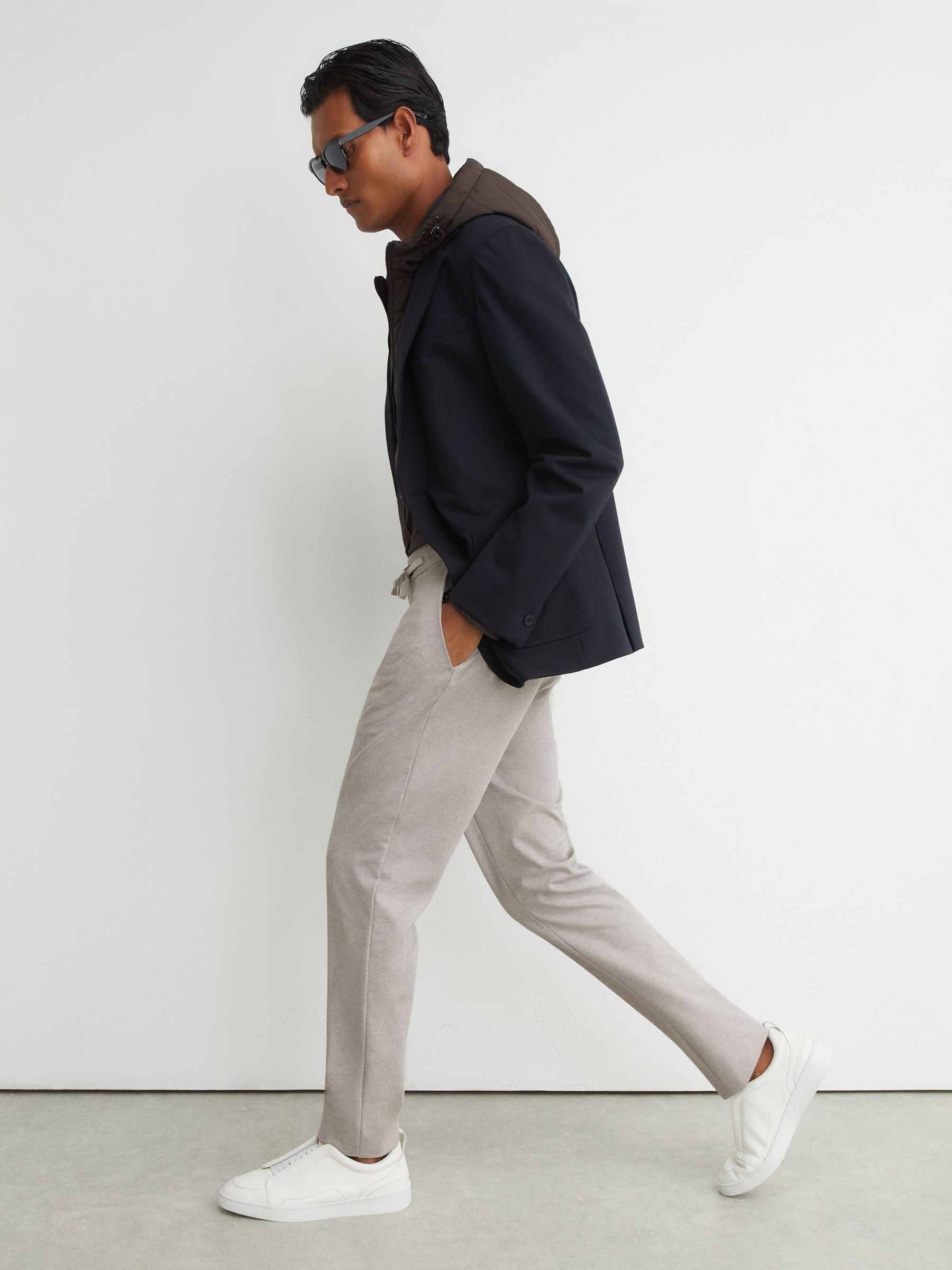 Pantalon R-Flex extensible dans les quatre sens avec cordon de serrage, coupe ajustée, gris chiné - Image 1 de 9