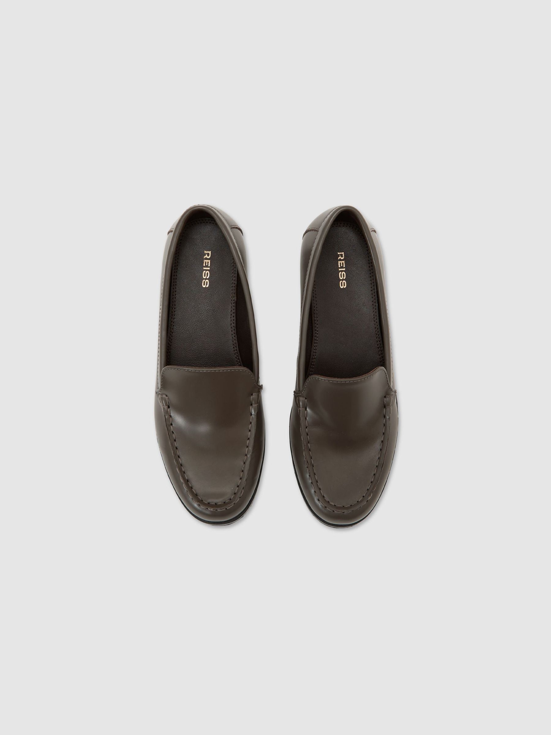 Mocassins à bout tablier en cuir gris - Image 5 de 6