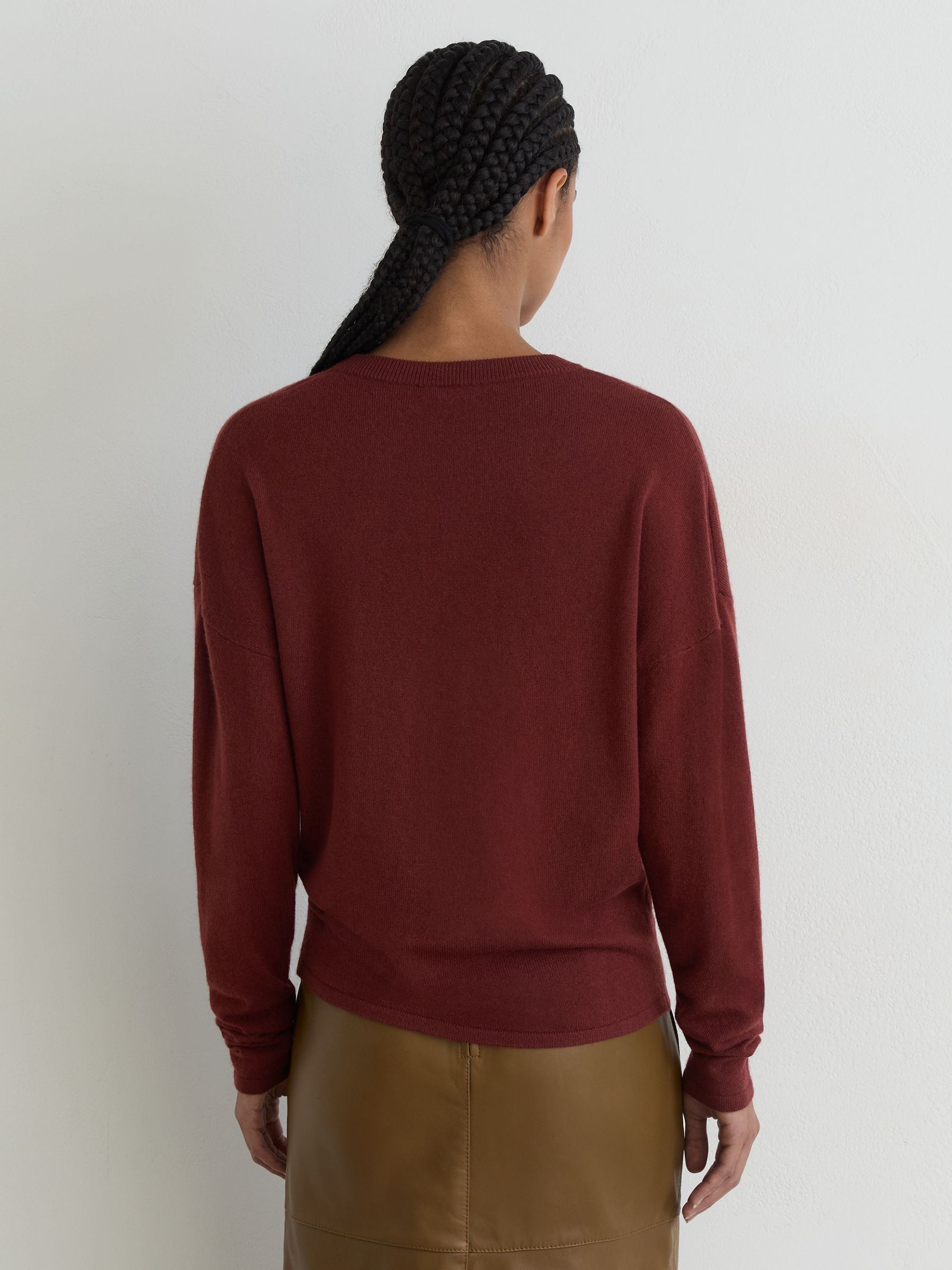 Wool-Blend Reverse-Seam Jumper with Cashmere in Dark Red - Image 6 of 8