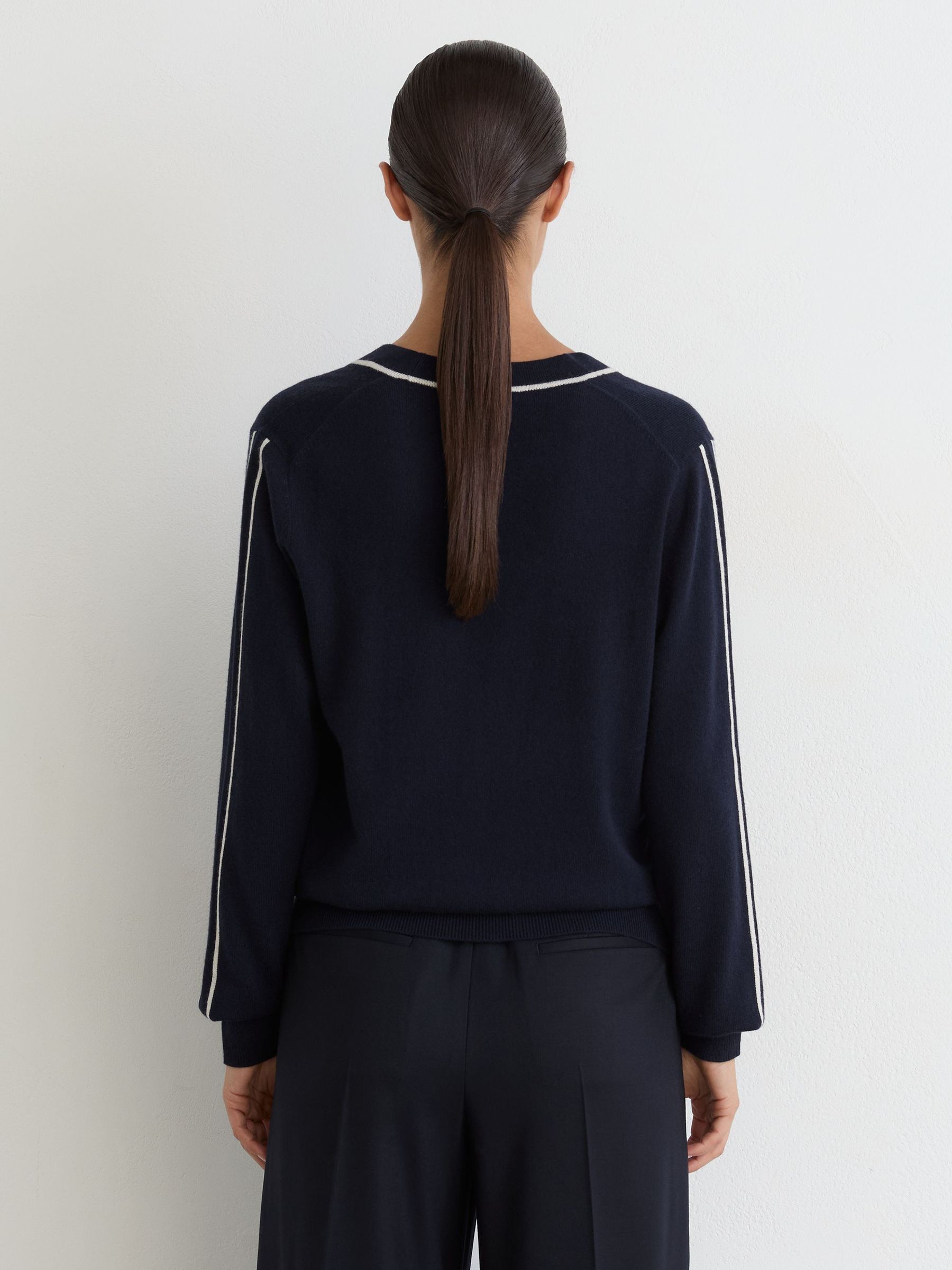 Wool-Blend V-Neck Stripe-Detail Jumper with Cashmere in Navy/Ivory - Image 5 of 6