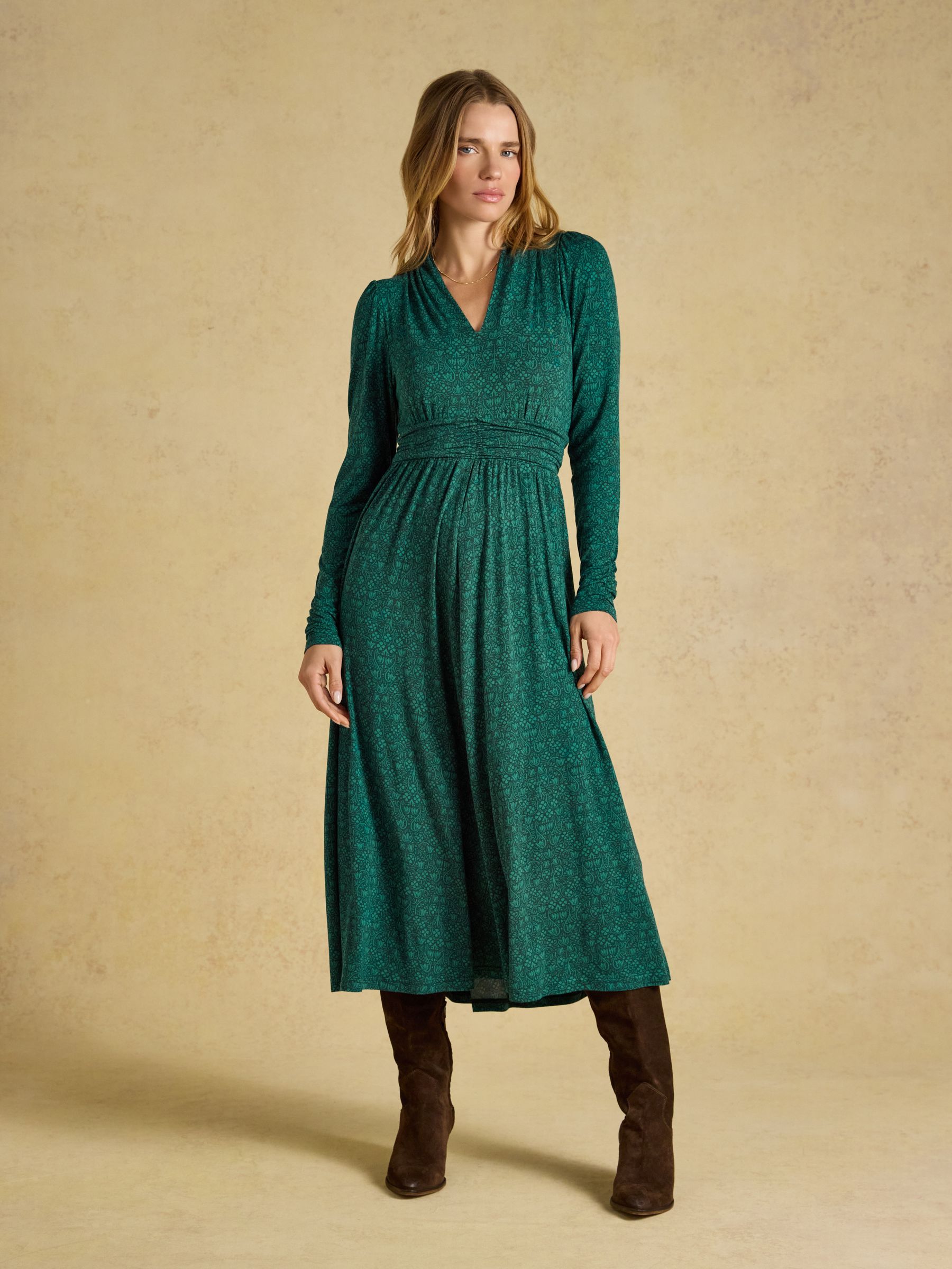 Mina Green Floral Jersey V Neck Ruched Waist Midi Dress - Image 1 of 7